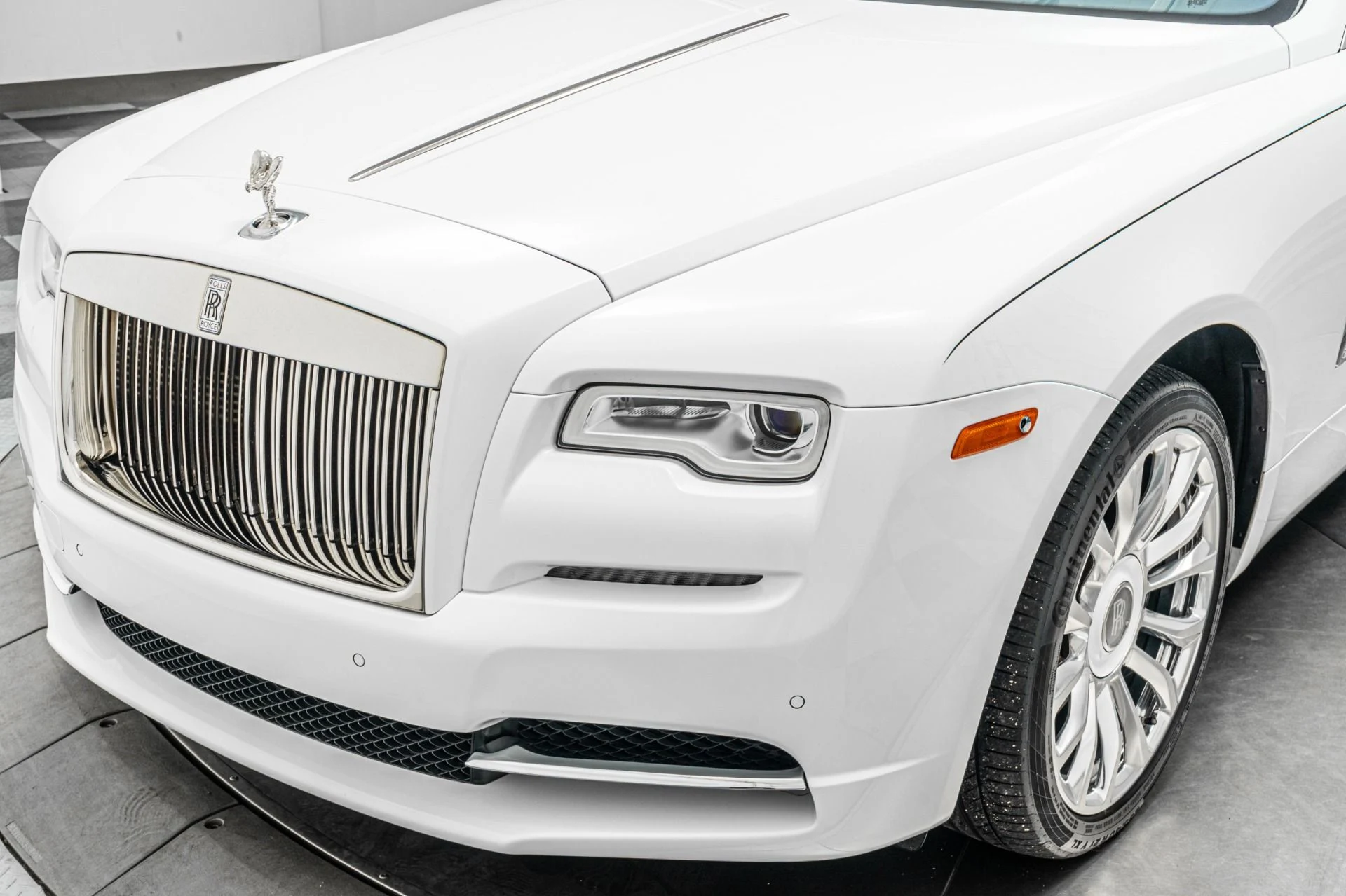 mph034_2091464286_Used_2020_Rolls_Royce_Dawn_Fully_Polished_Wheels_Heated_and_Ventilated_Seats_1764007062_d8d3067971