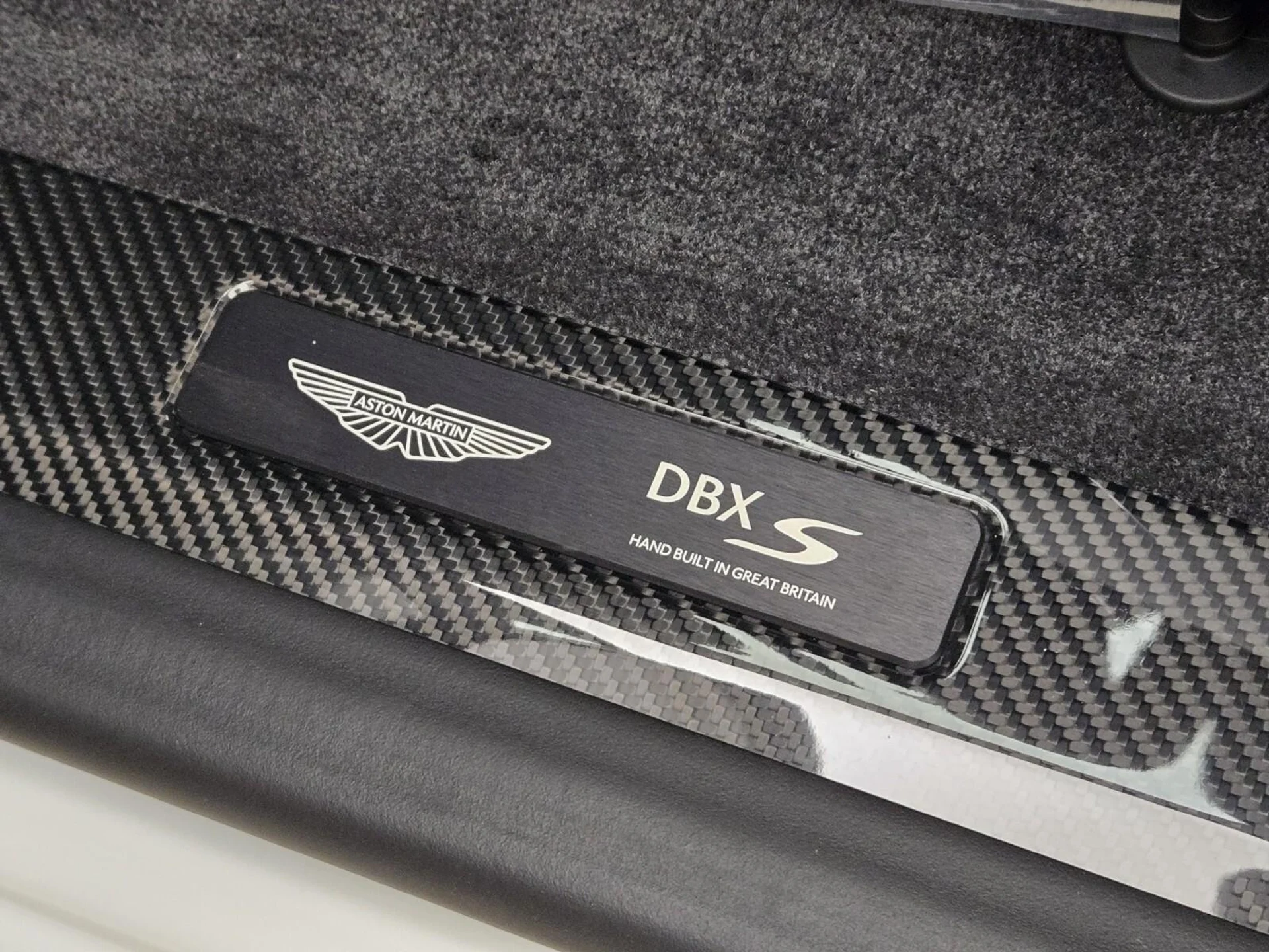 mph034_2092970045_New_2026_Aston_Martin_DBX_S_1783747097_84737fc578