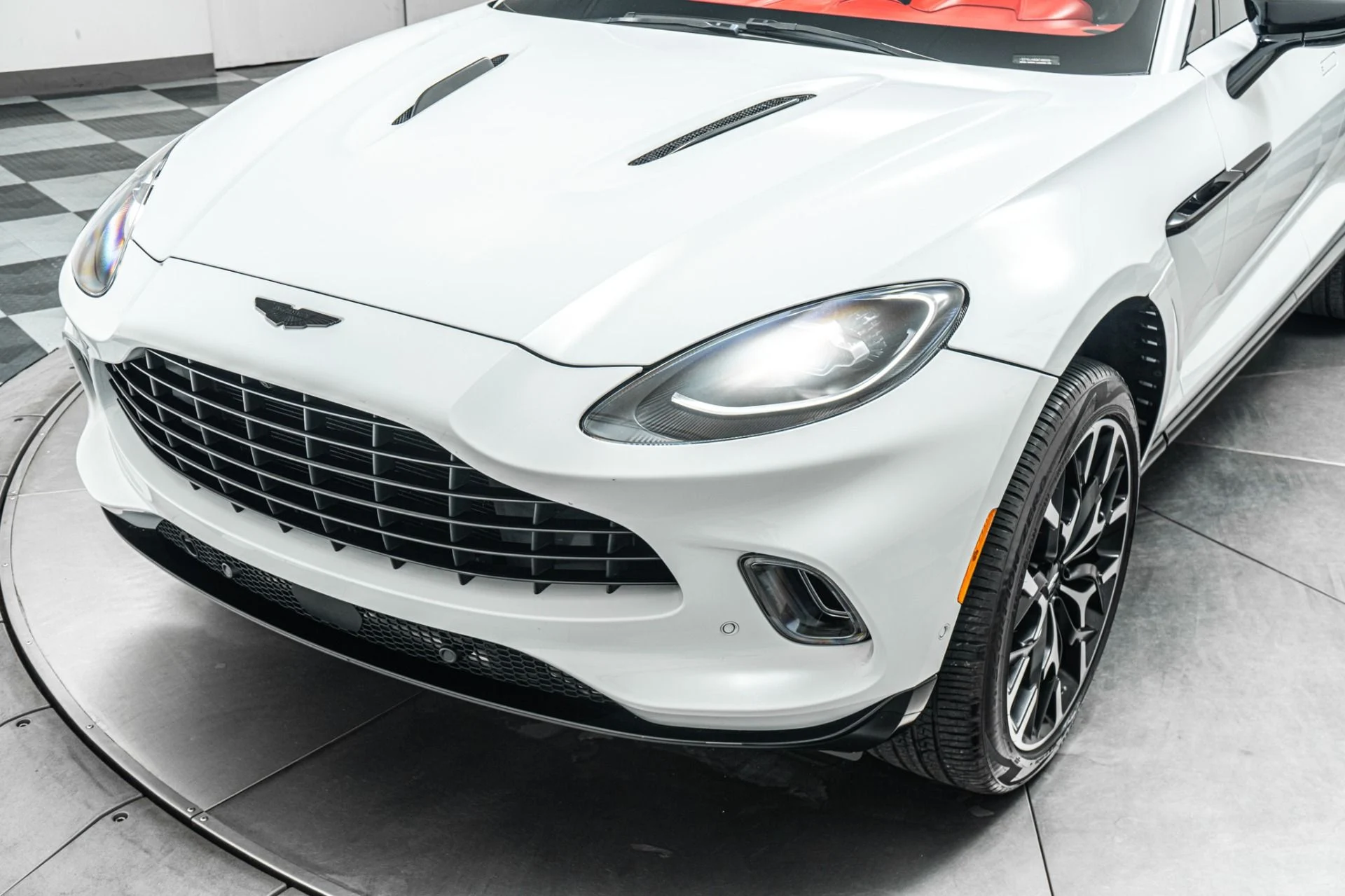 mph034_2105459344_Used_2021_Aston_Martin_DBX_AML_Color_Indulgence_Pack_DB_Elegance_Pack_1783626326_1815e5f3fc