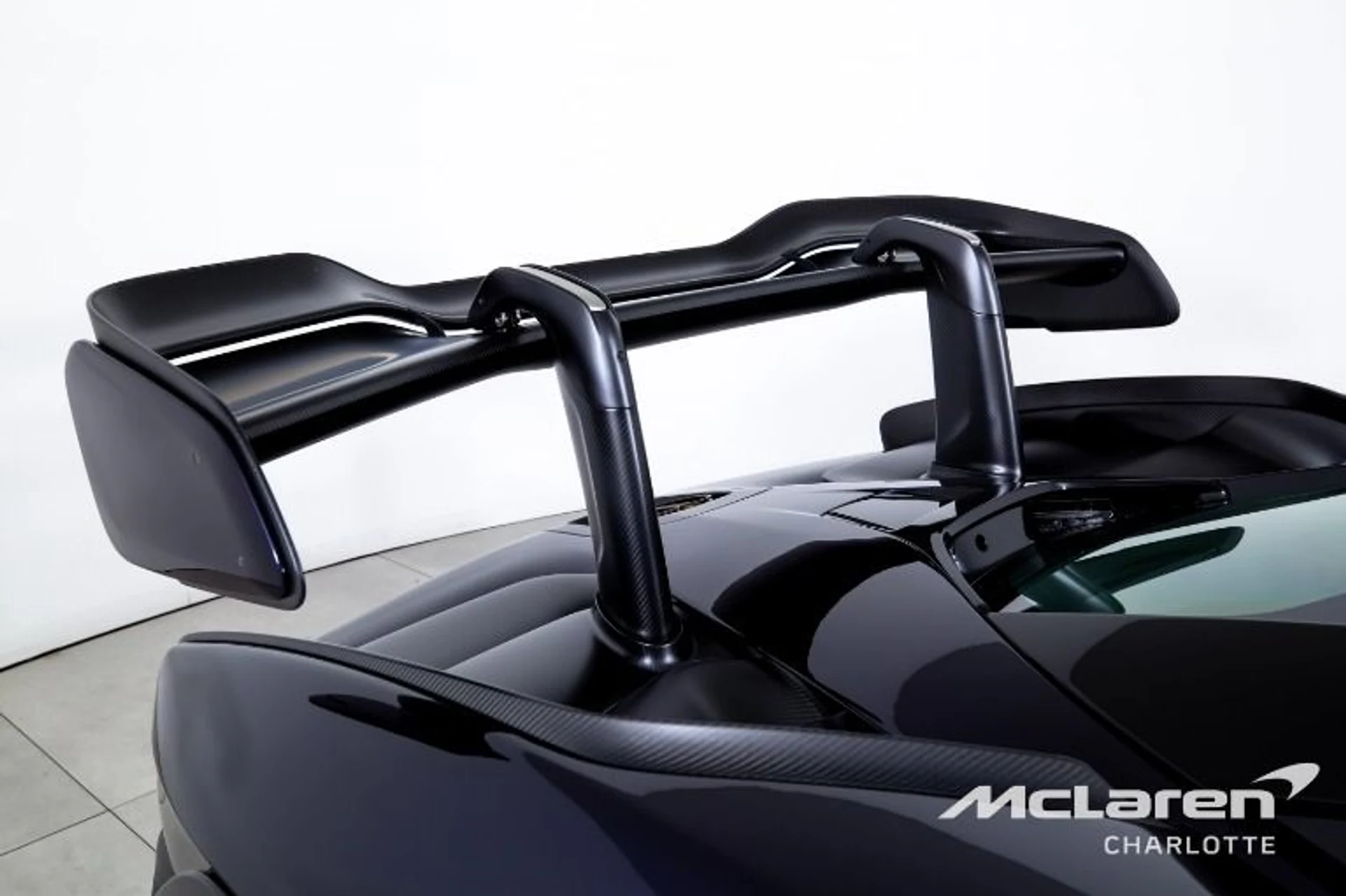 mph034_2105472929_Used_2019_Mc_Laren_Senna_5ccc1ef0f1