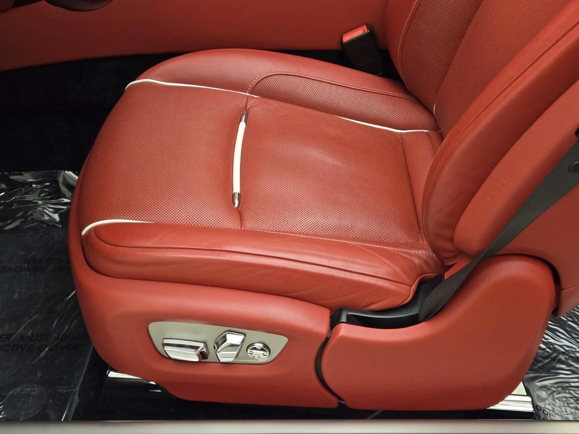 mph034_2116137766_Used_2017_Rolls_Royce_Dawn_1765004127_408947b62c