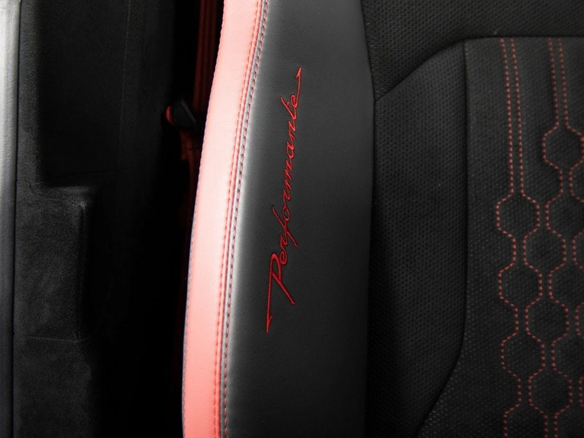 mph034_2116141349_e0e7fc7728fc0755fbf848d15eb31becx_6804d89c96