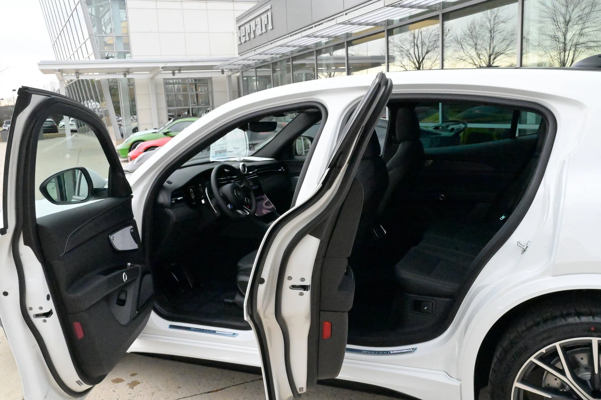 mph034_2127440901_9dd58082ede84f369035869d1d3ca187_4bad4f49b4