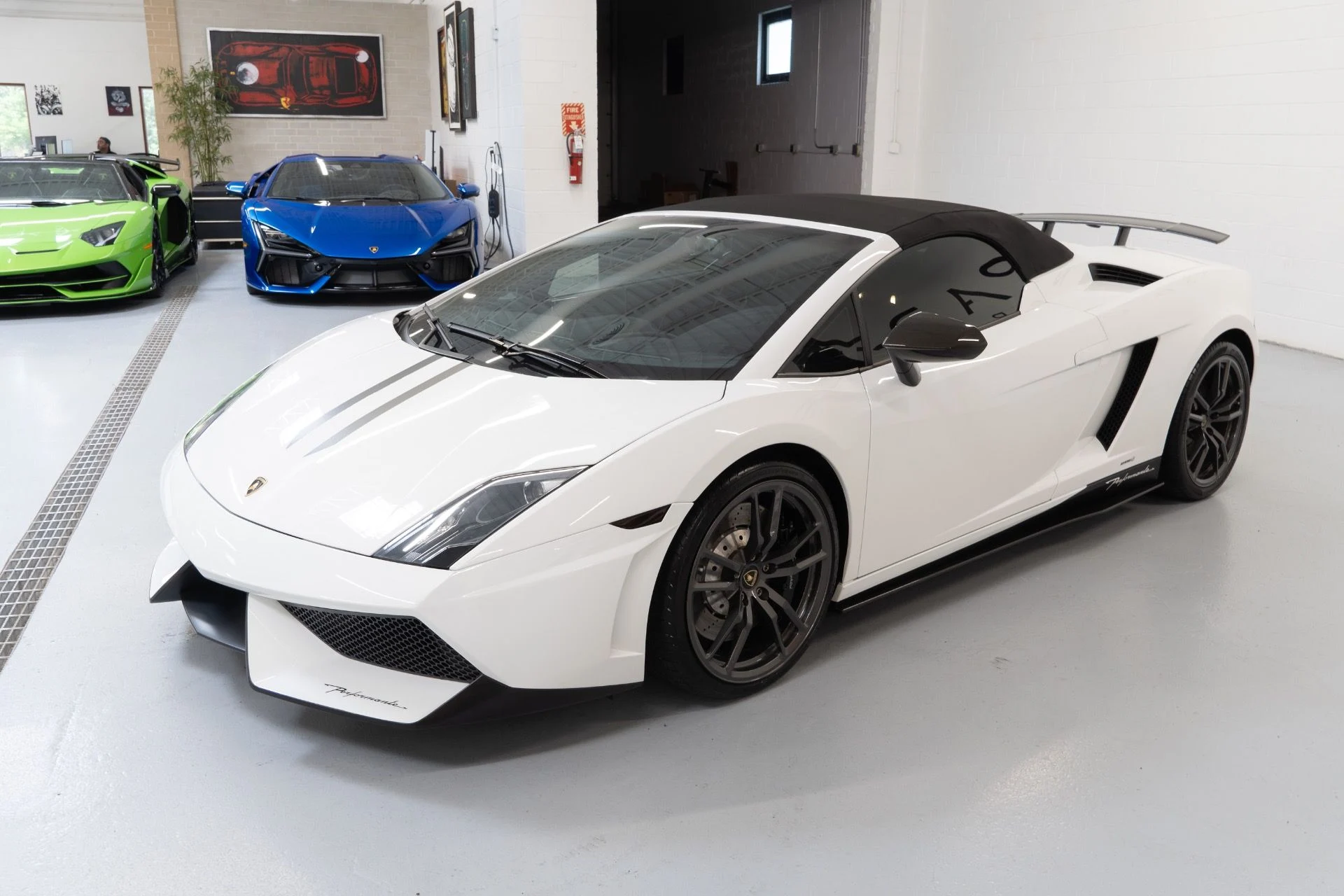 mph034_2152538849_Used_2012_Lamborghini_Gallardo_LP_570_4_Spyder_Performante_1755717130_cccae45d25