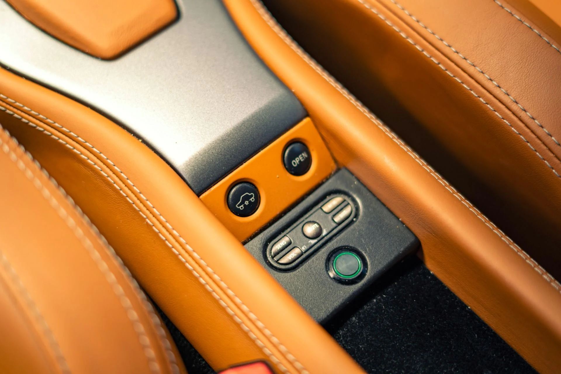 mph034_2154919246_Used_2012_Ferrari_458_Italia_1777320128_0474f55fa2