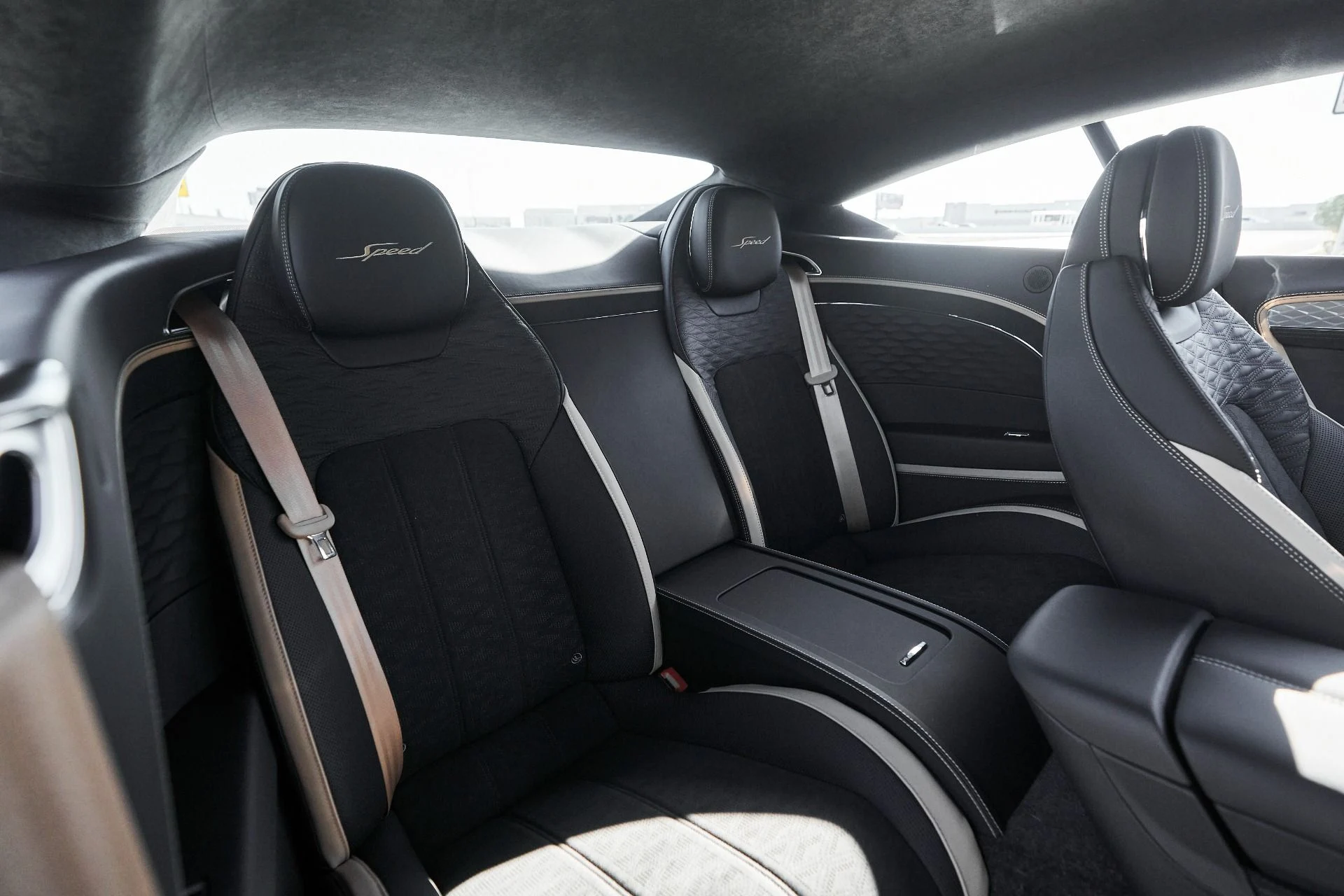 mph034_216109535_Used_2025_Bentley_Continental_GT_Speed_1765227173_23cc9ad095