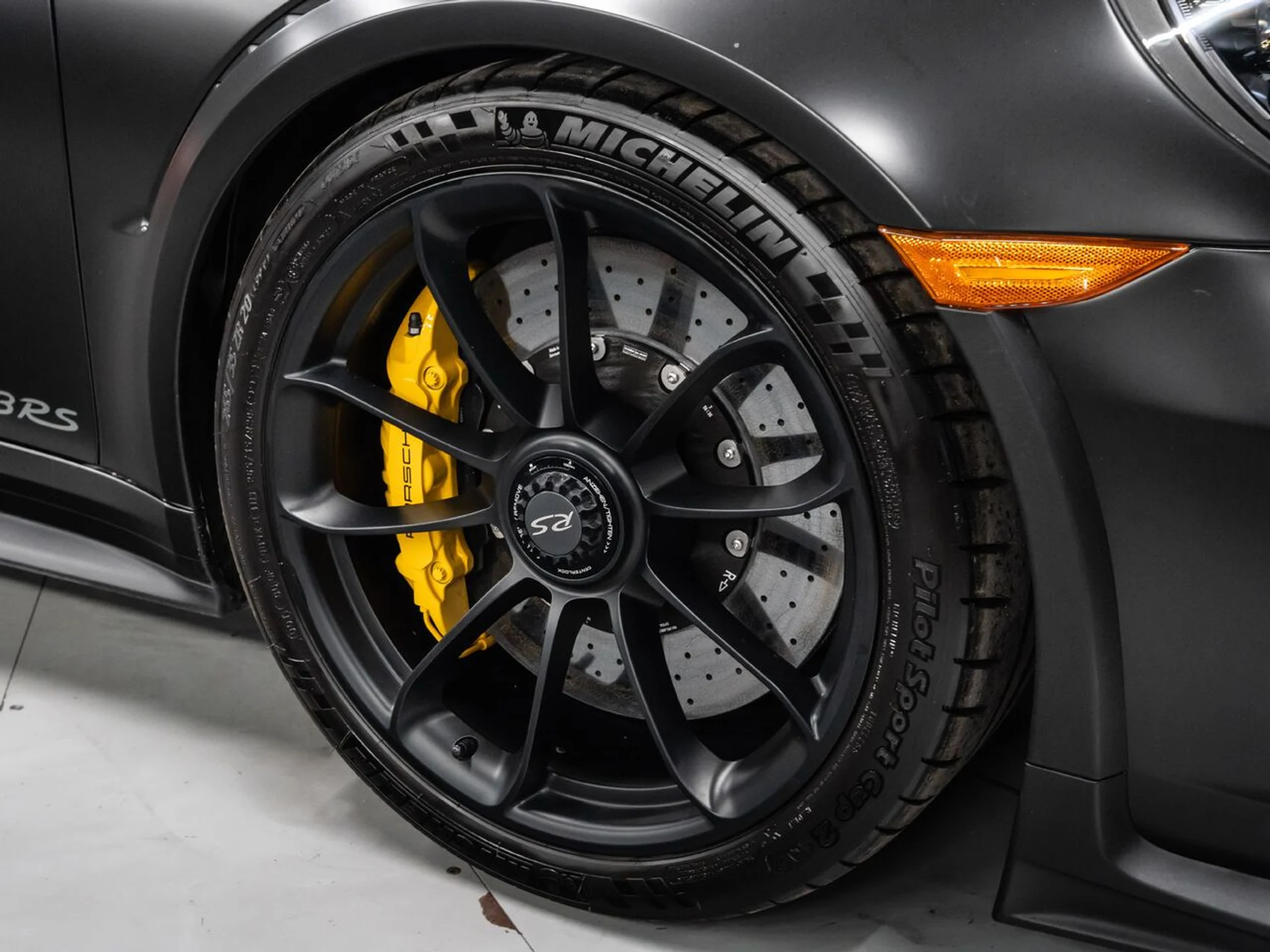 mph034_2168613100_porsche_911_2019_4c8b067cc0