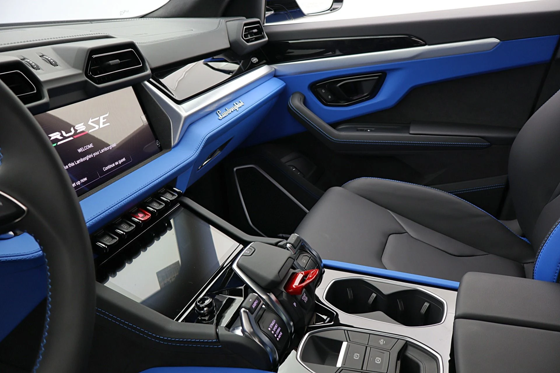 mph034_2180896975_New_2026_Lamborghini_Urus_SE_e2882318ce