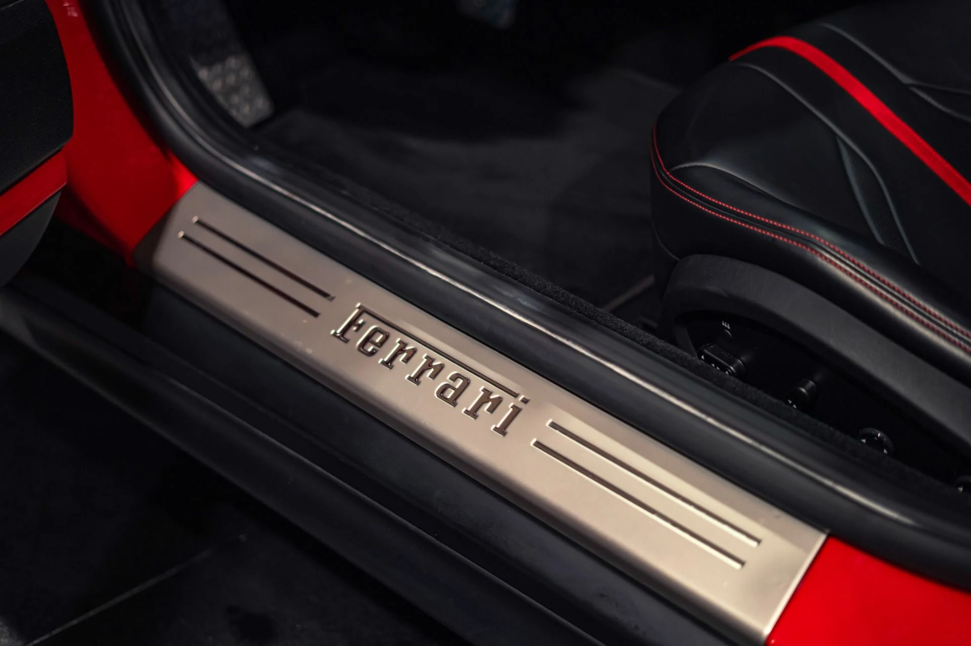 mph034_2190630745_Used_2020_Ferrari_812_Superfast_1778093212_f6e46499df