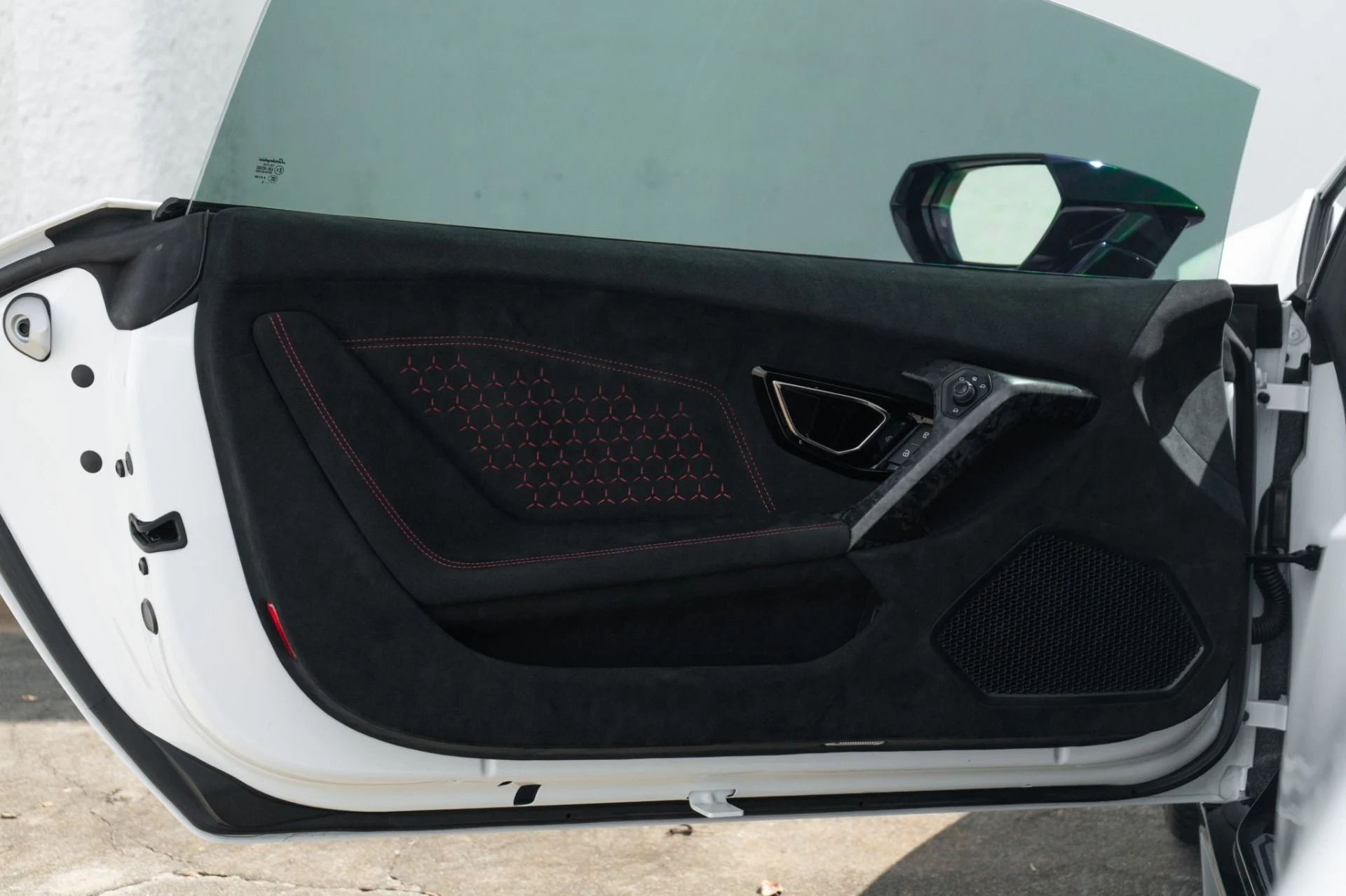 mph034_2194846330_Used_2018_Lamborghini_Huracan_LP_640_4_Performante_1773180113_d77357b27b