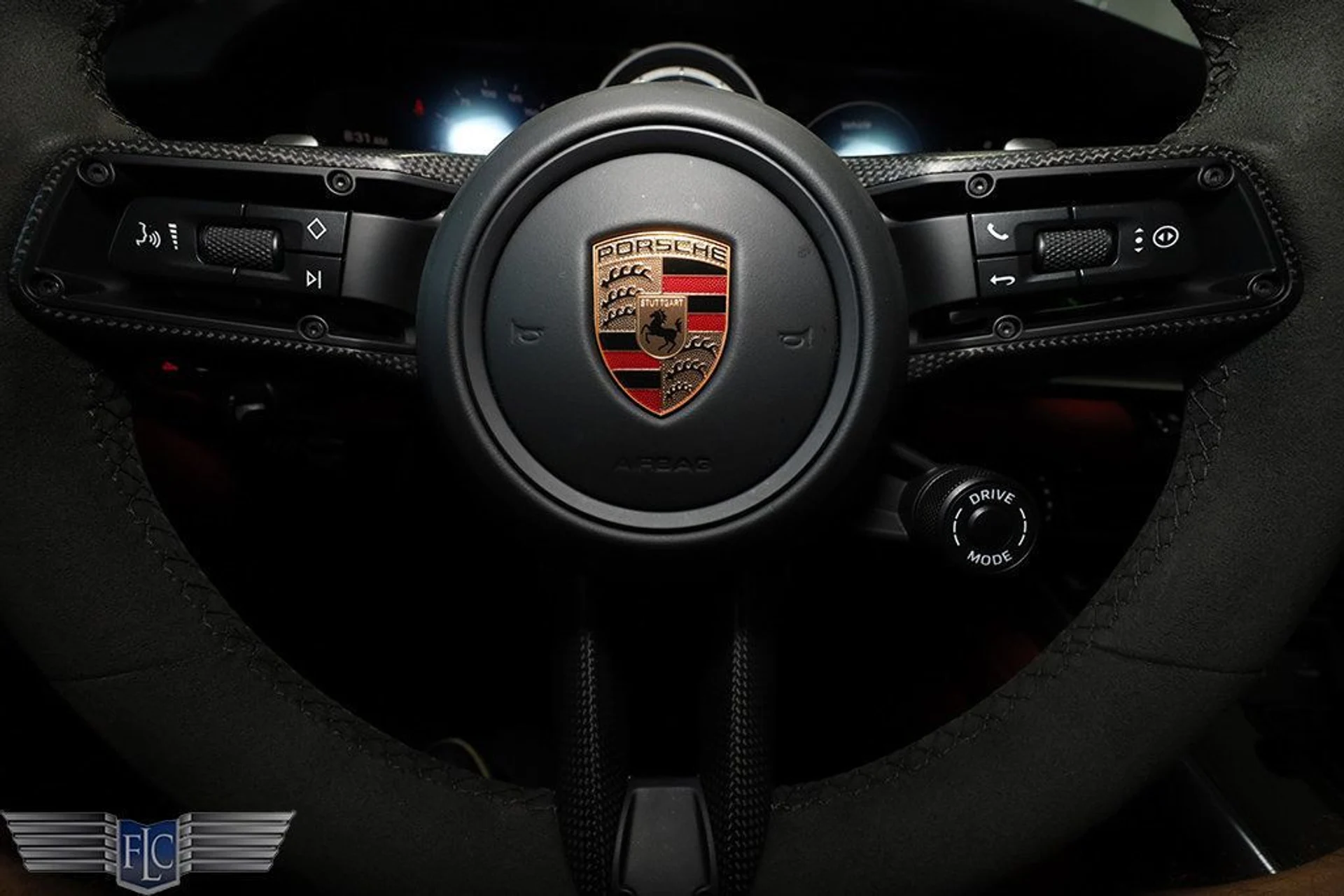 mph034_219613090_used_2024_porsche_911_turboscabriolet_9689_22937048_35_1024_3f5a80ee02