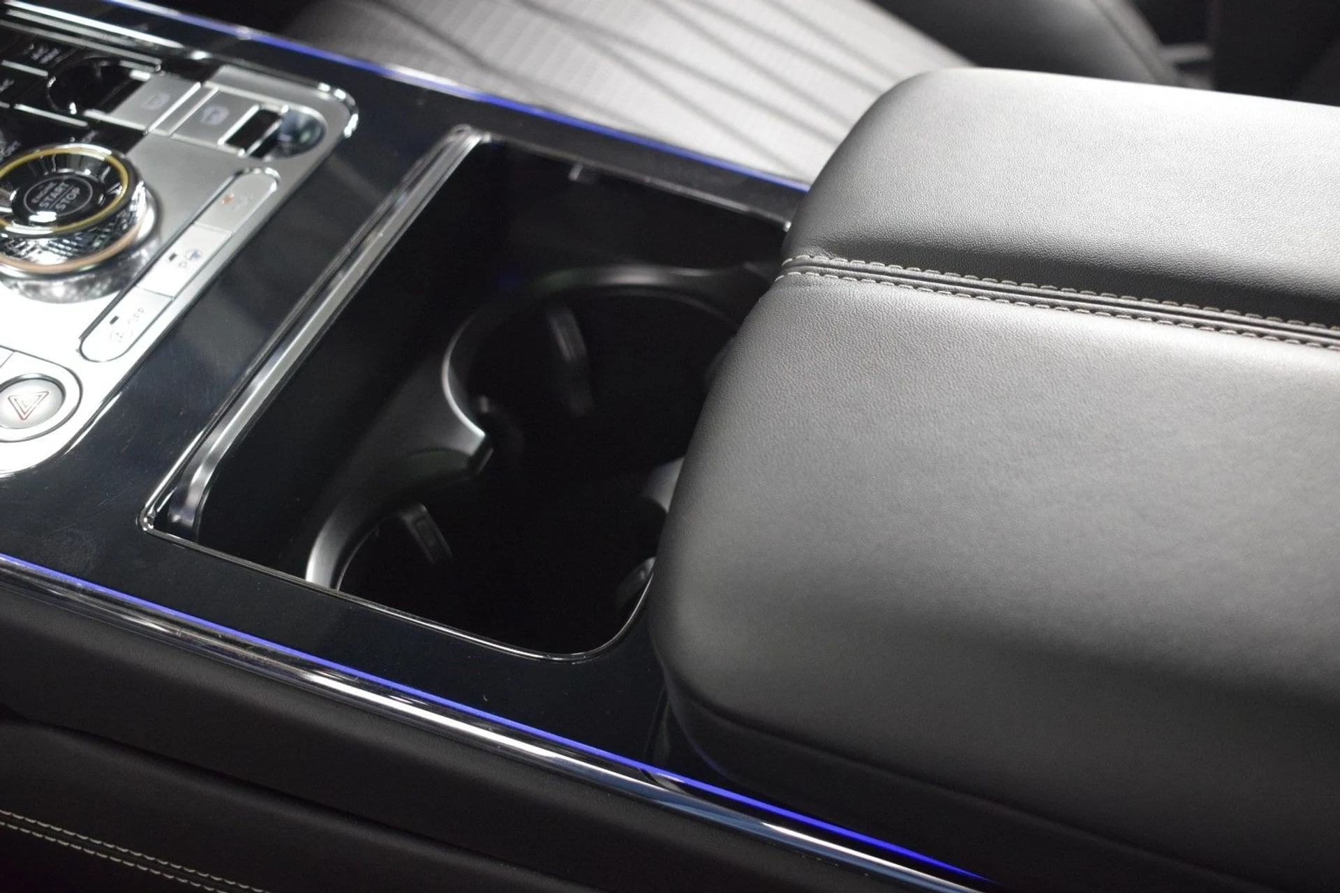 mph034_2200288836_99a2c75a50834bbb5ea71afc73071ec3x_a0c11d6105