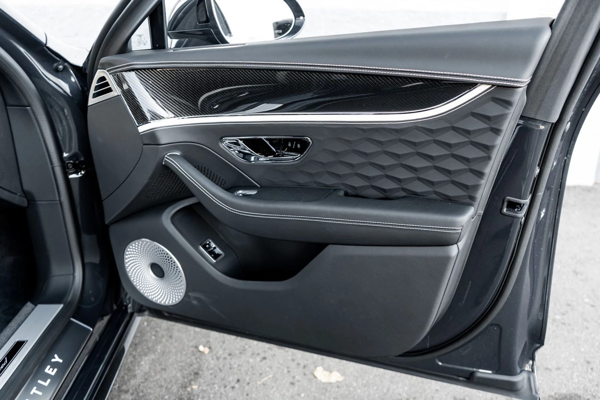 mph034_2203280010_dc66d87f_e3fd_47fa_9740_97824da65794_fecb669733