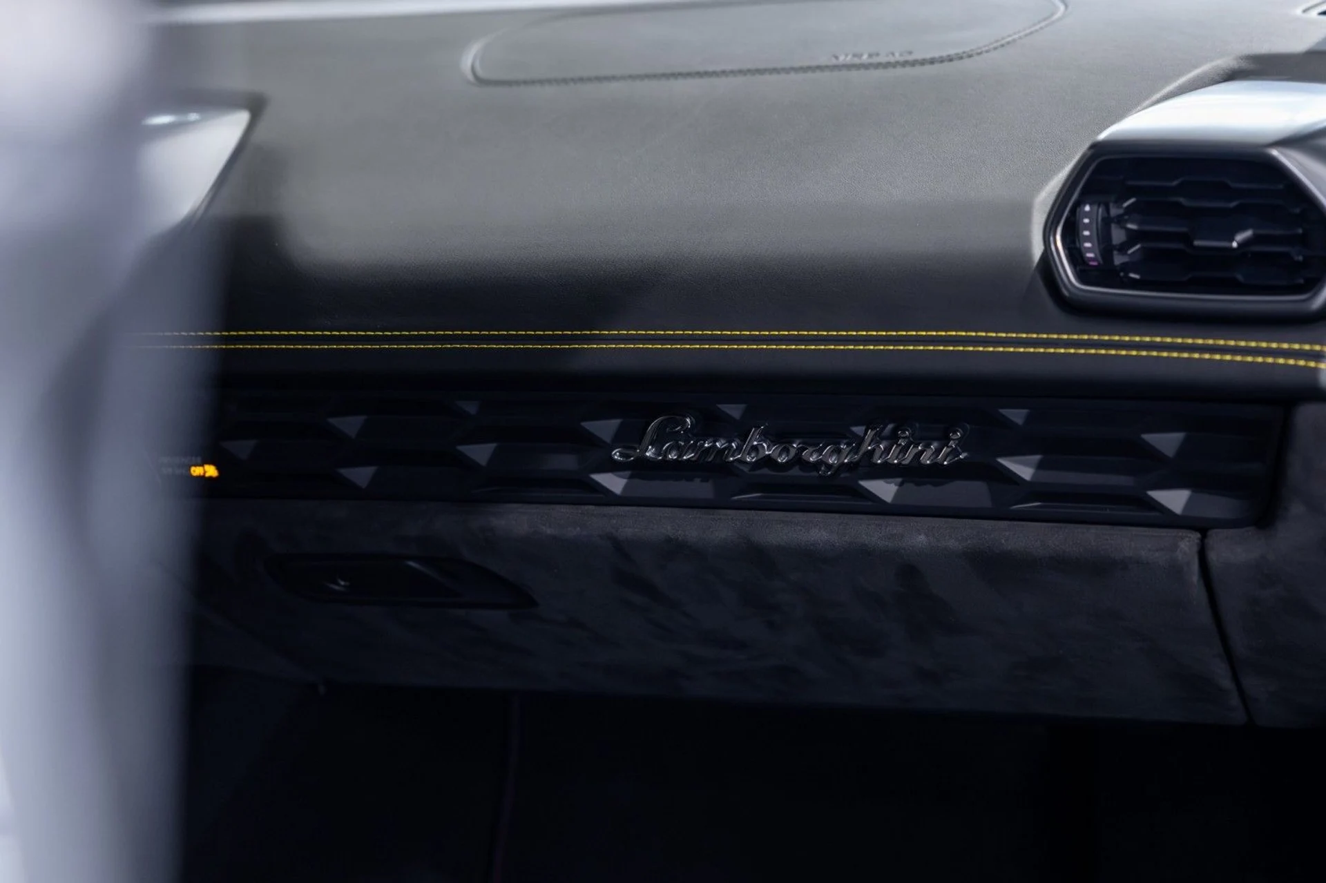 mph034_2204450424_jw_db3d9394eb