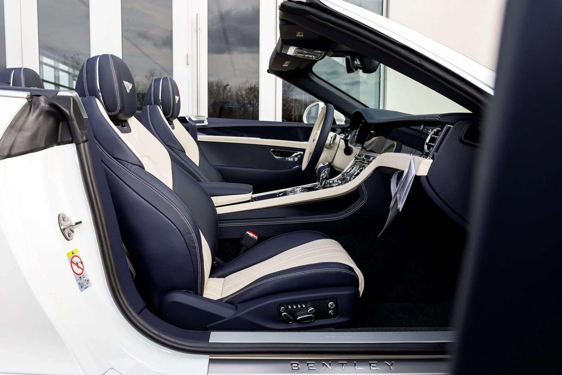 mph034_2208168534_45a63206361cacb57e3e83b860177c8ax_1ea1a2529f