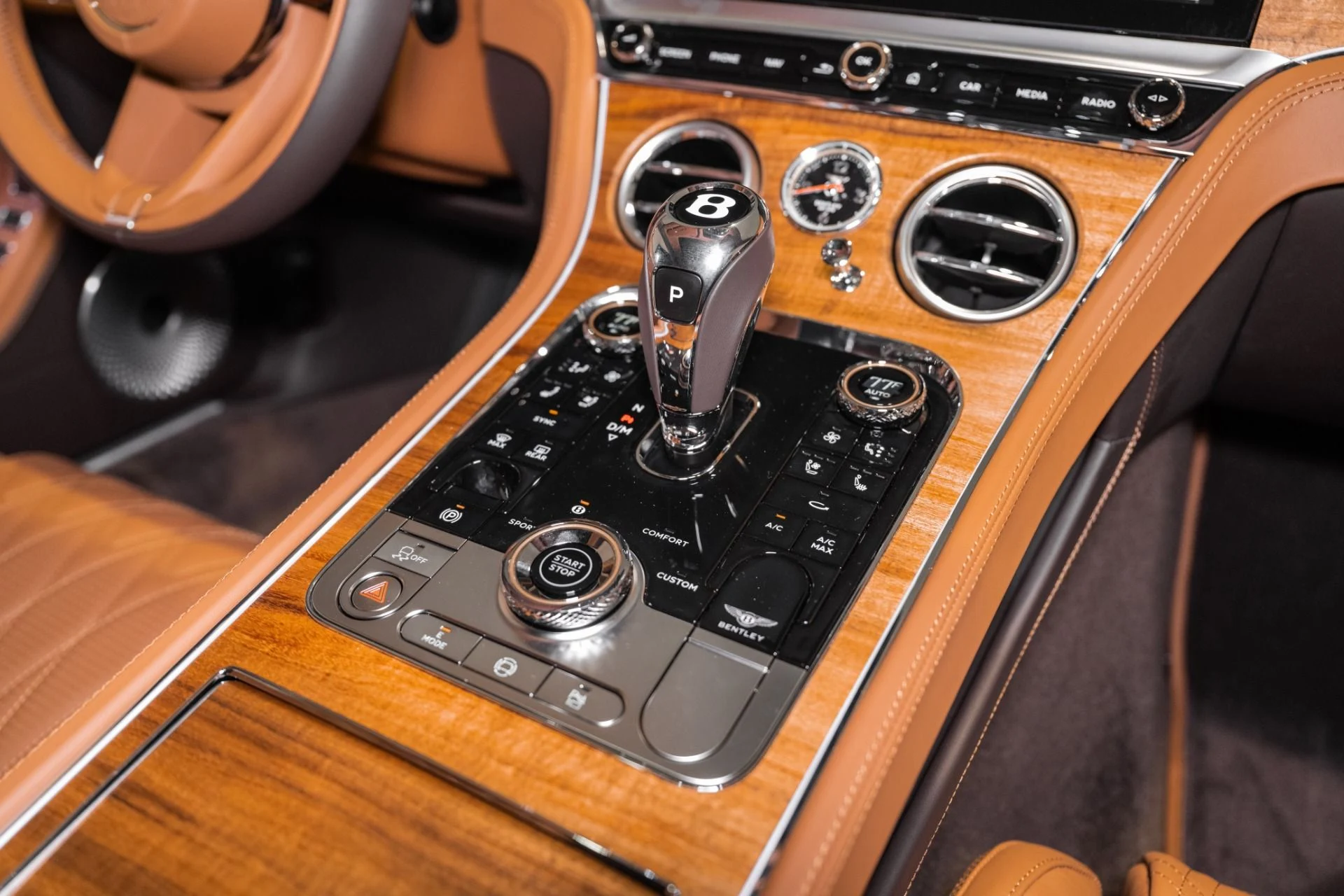 mph034_2221288052_Used_2026_Bentley_CONTINENTAL_GT_AZURE_V8_1761679827_198401dd95