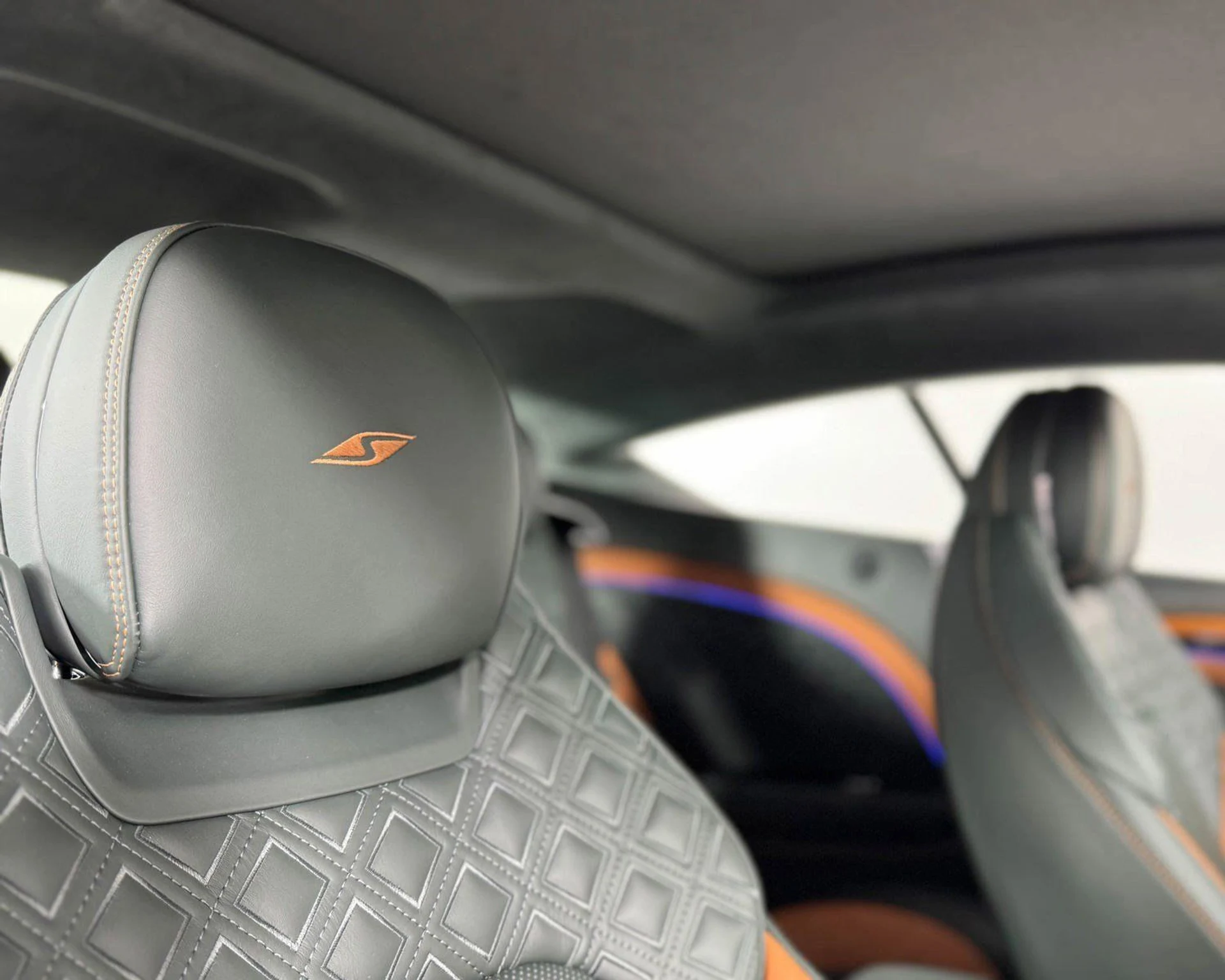 mph034_2234843312_a346c4019a9d4b719d3db47a307002ad_0f152860f1