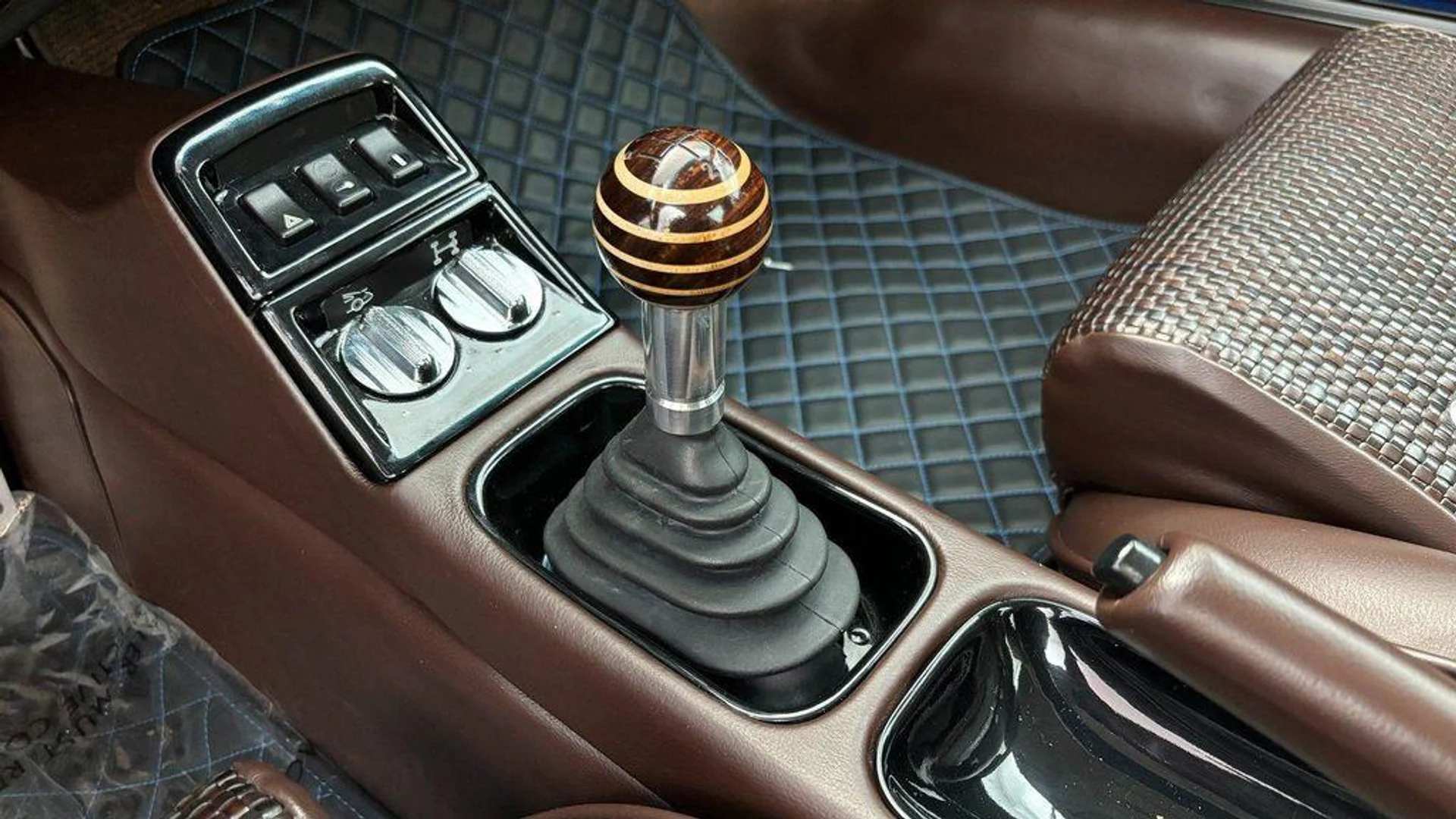 mph034_2242721749_Xmom_Gu_XE_Jad_Hpppxlrjg_Ou7_B_P8_fc1ce11cb3