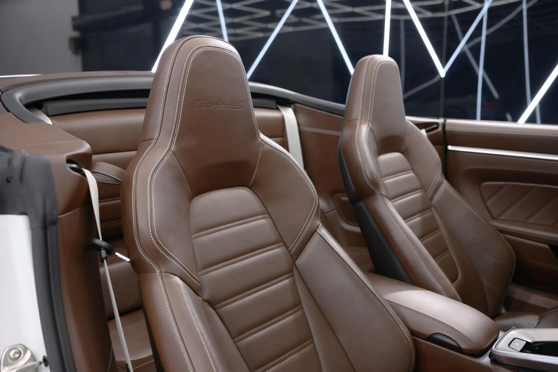 mph034_2250011306_5ab5277eae51909db6580cb0589be425_1d45a09b63