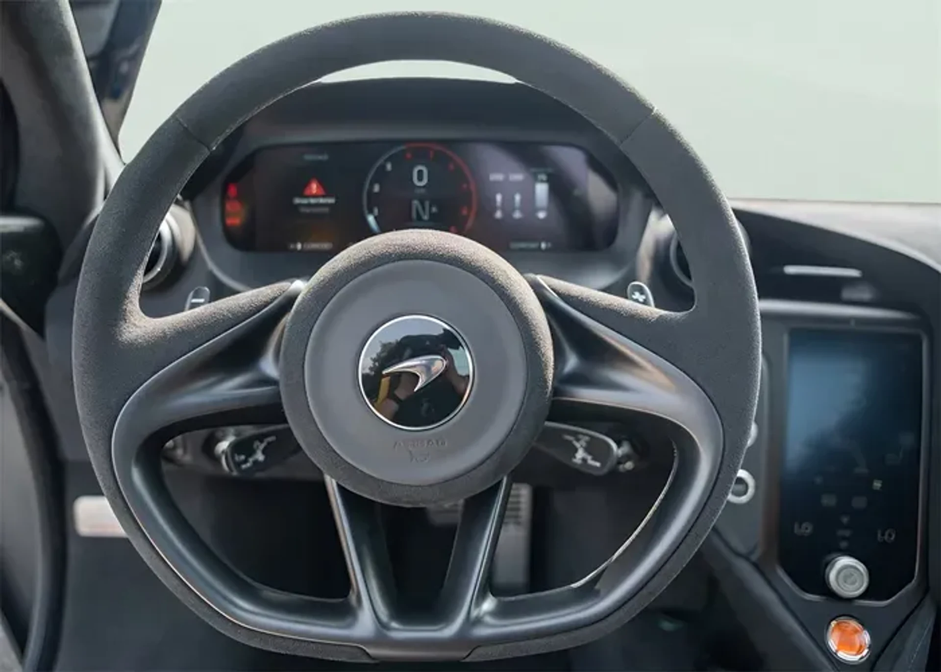 mph034_2256759473_gm_MV_9_YLVV_Tx_Jj_ORC_med_0383d460ae