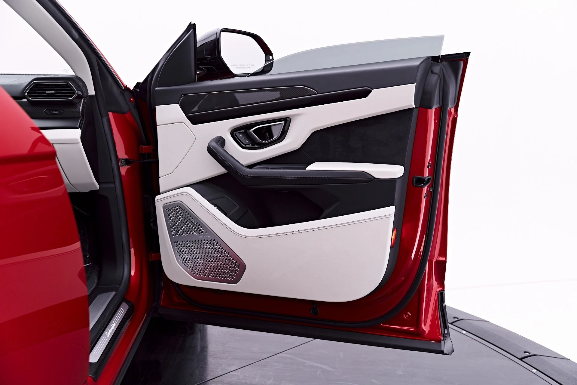 mph034_2261281024_Used_2023_Lamborghini_Urus_S_1781910666_5a4a4764f5