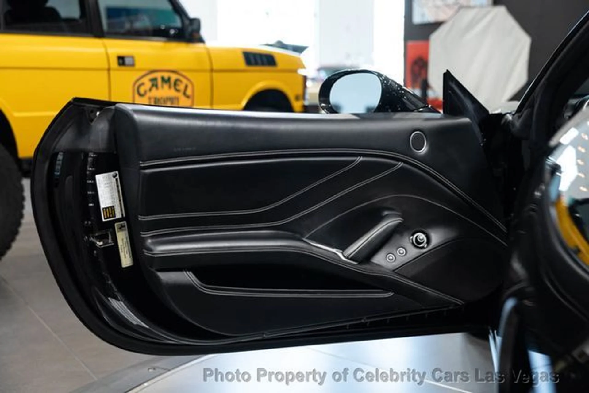 mph034_2279683567_used_2017_ferrari_california_t_convertible_9707_23074635_39_640_ff730614b6