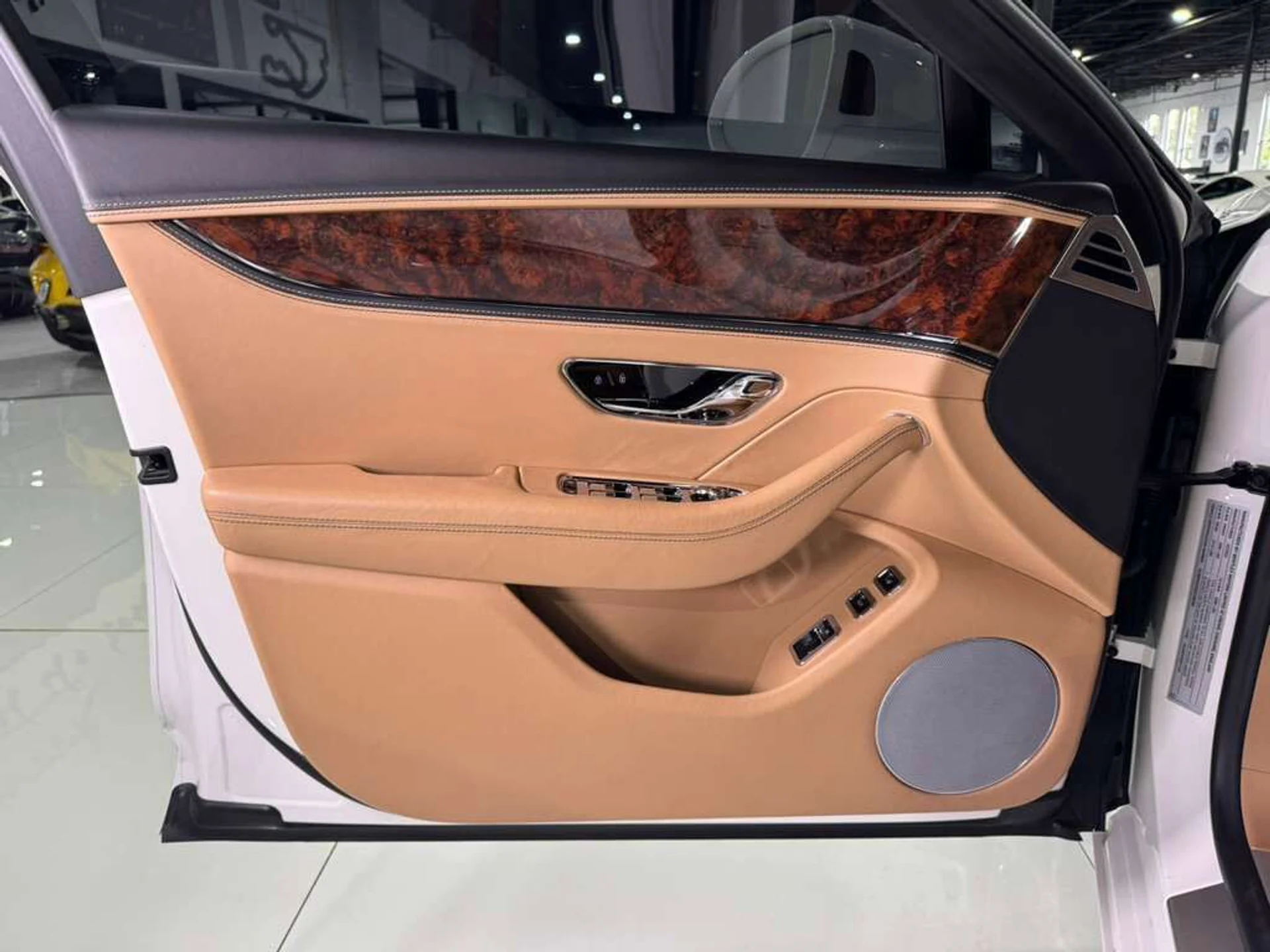 mph034_2282743454_7f8d672401524e72f852593173818984_09345755d1