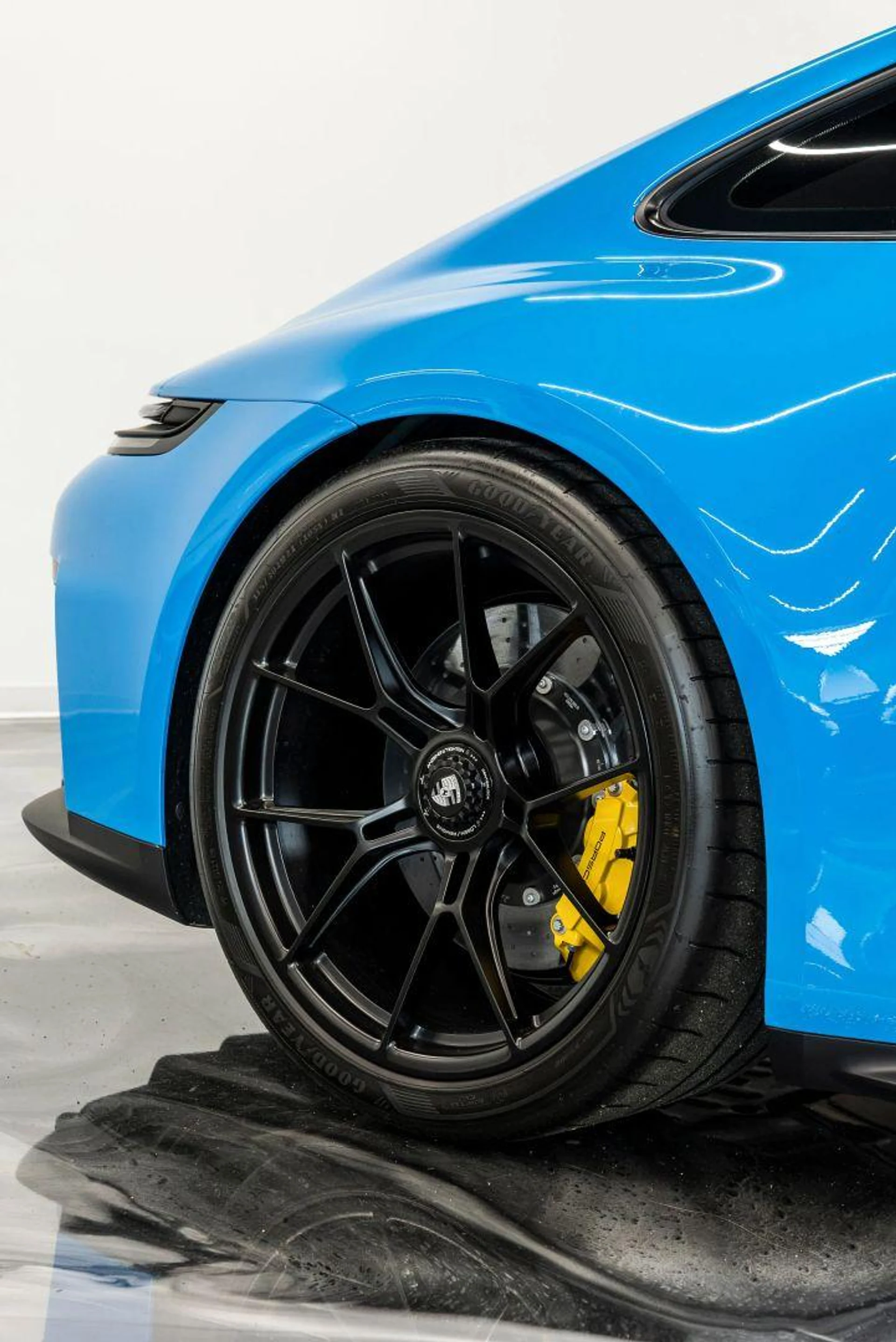 mph034_230188232_Used_2026_Porsche_911_GT_3_w_Touring_Pkg_Coupe_2_D_1789774038_37f9b364ce