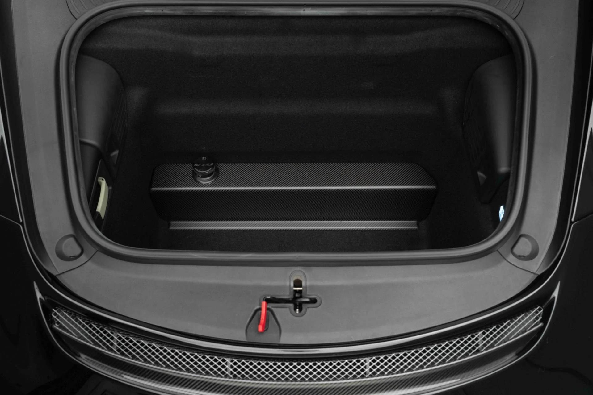 mph034_2301999933_Used_2018_Porsche_911_GT_2_RS_1774025662_a476b12310