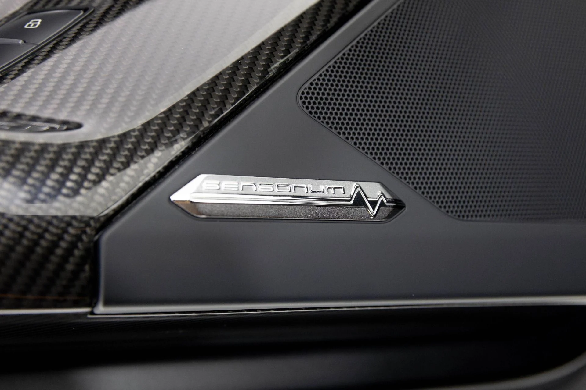 mph034_2304145654_Used_2020_Lamborghini_Aventador_SVJ_1768952736_9cbd5de2f5