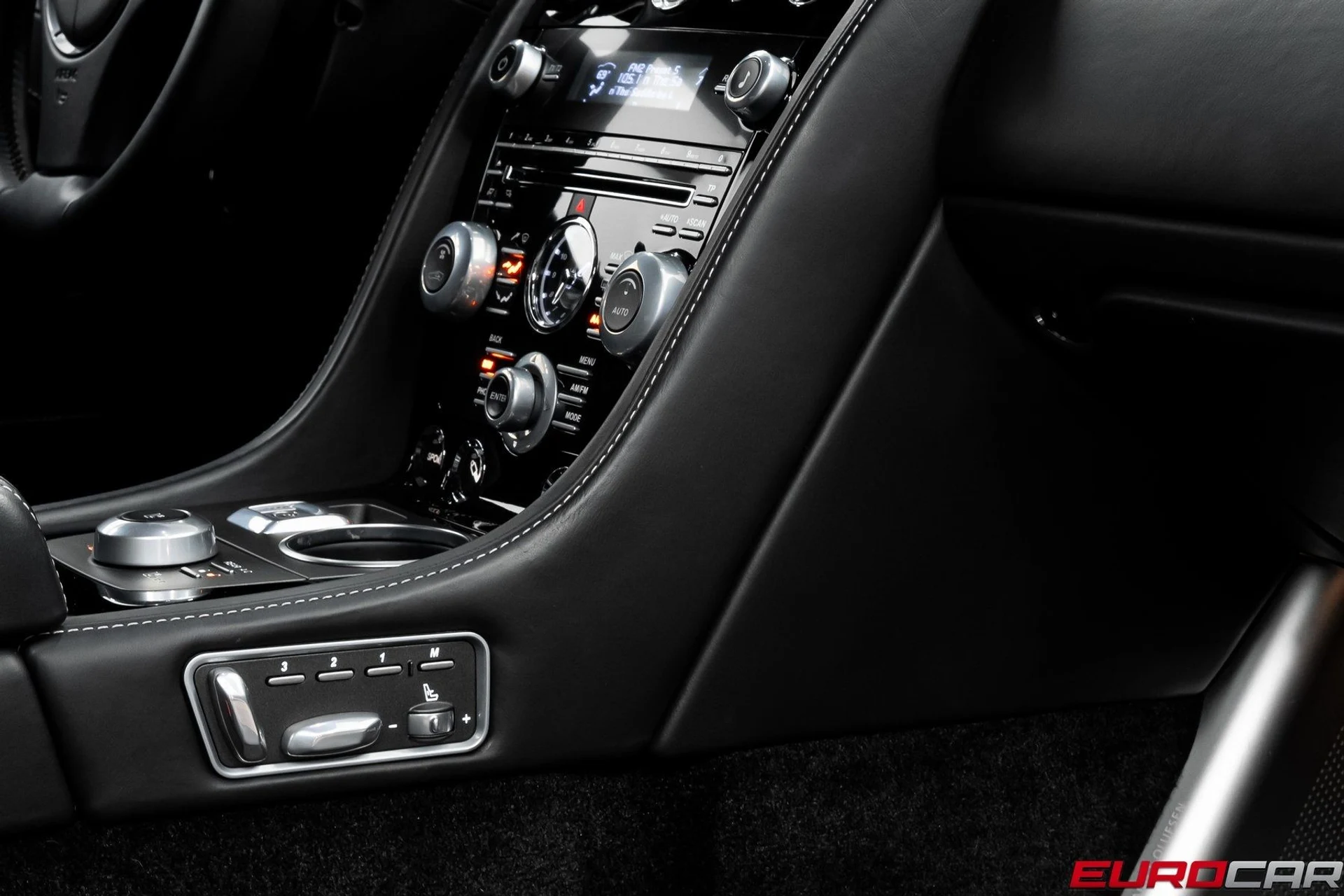 mph034_2313808158_image_35_3cd6874572