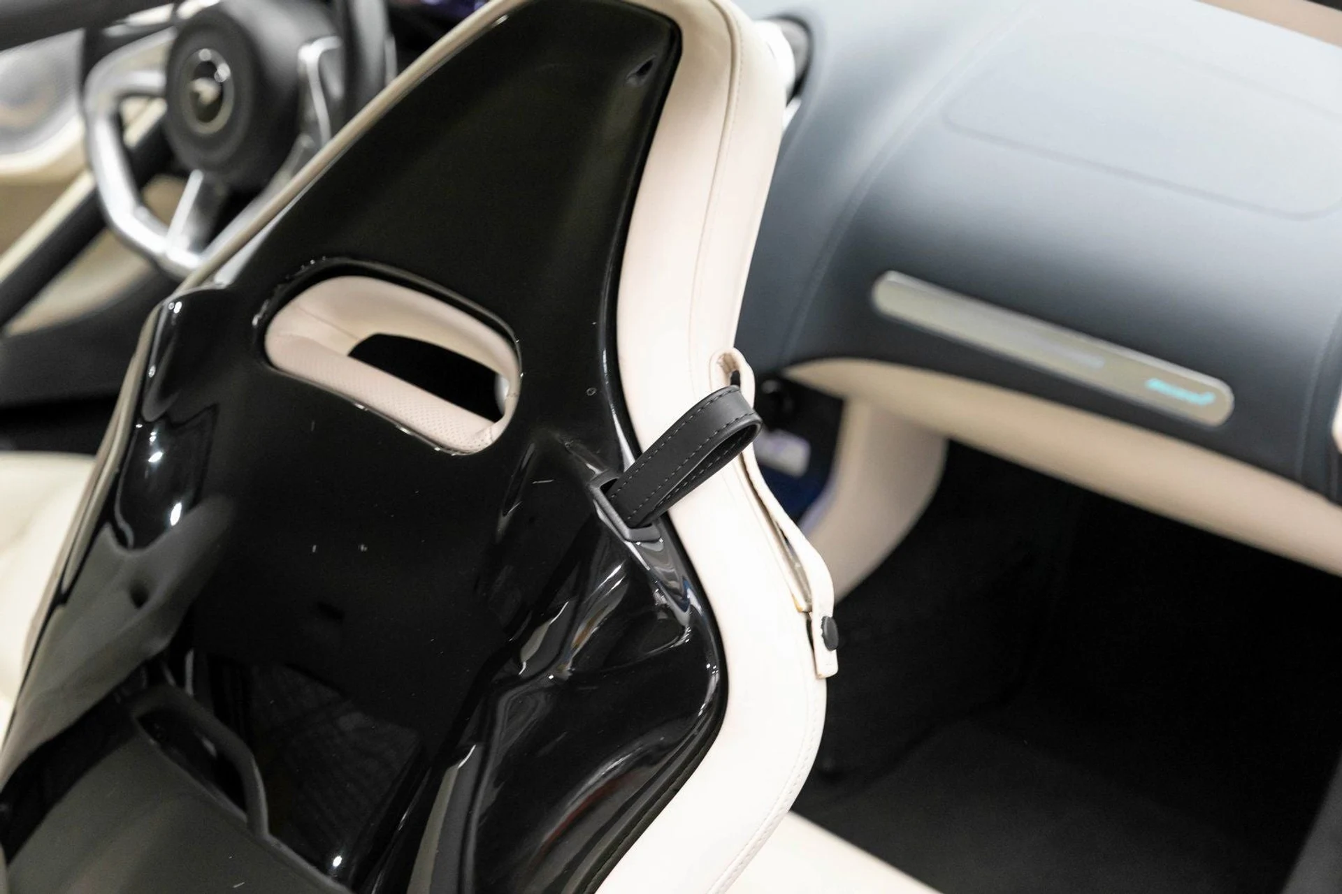 mph034_2314739052_35_ae19f7d752