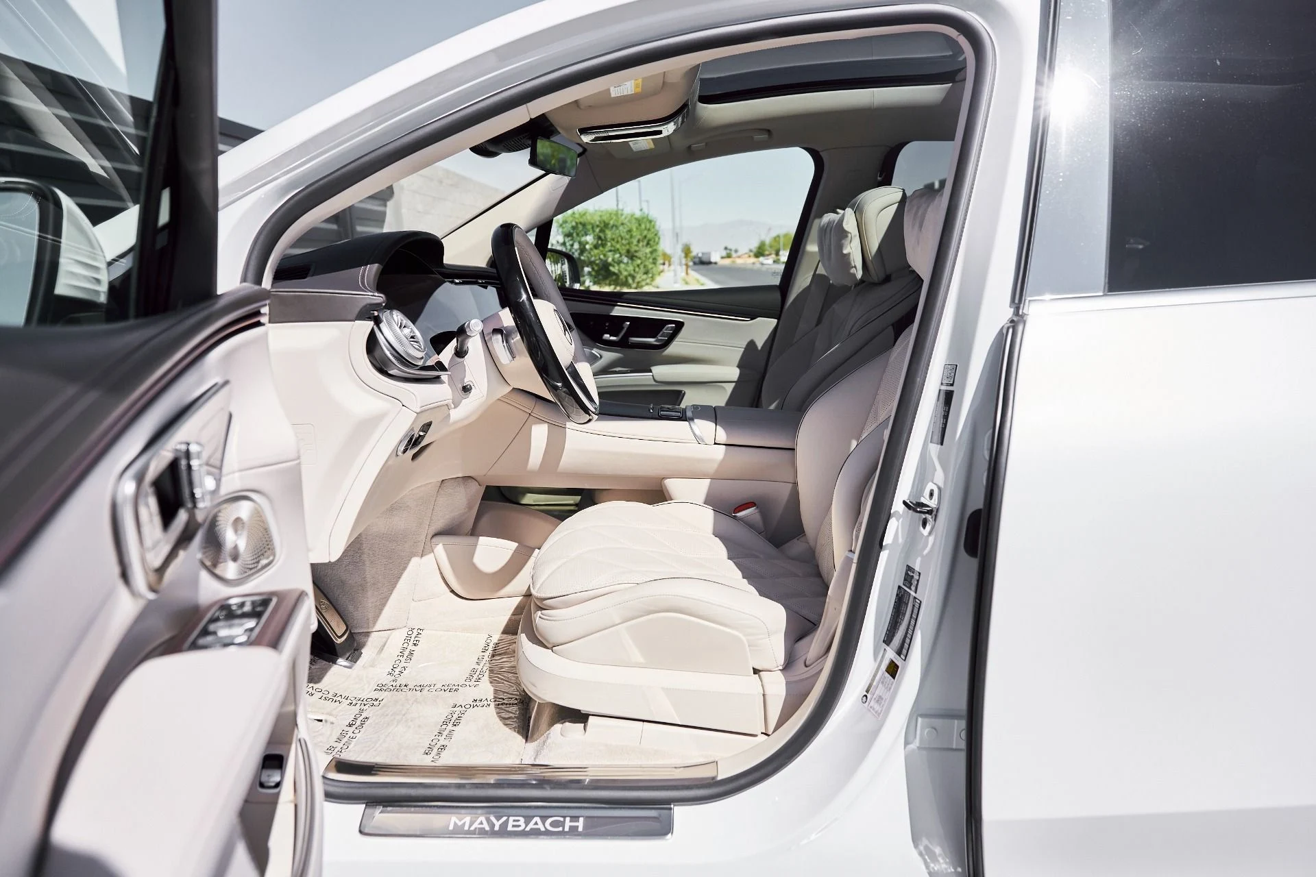 mph034_2330430466_Used_2025_Mercedes_Benz_EQS_Maybach_EQS_680_1773365798_6b466161e0