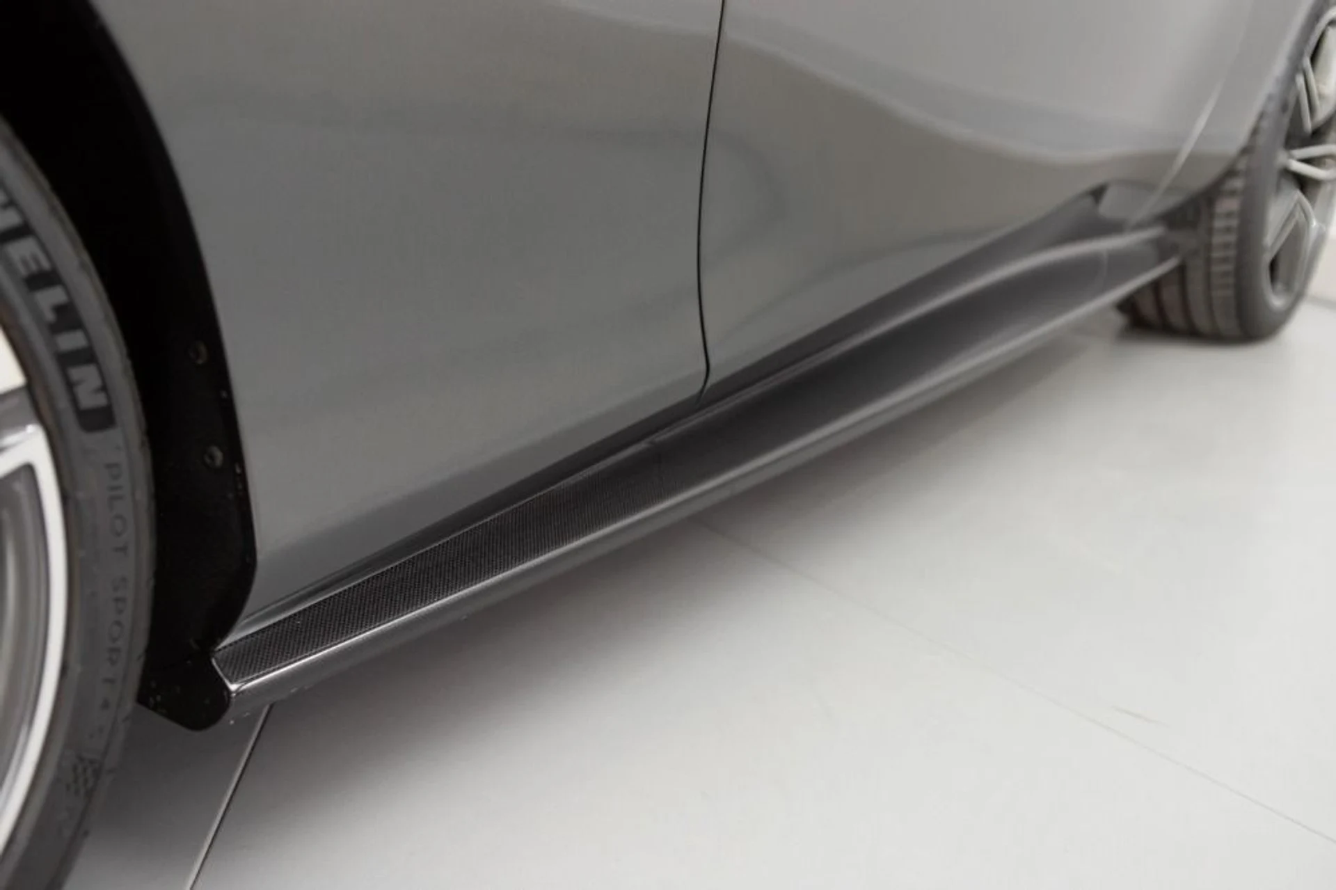 mph034_2336994625_Used_2024_Ferrari_Roma_Spider_eadf72af5c