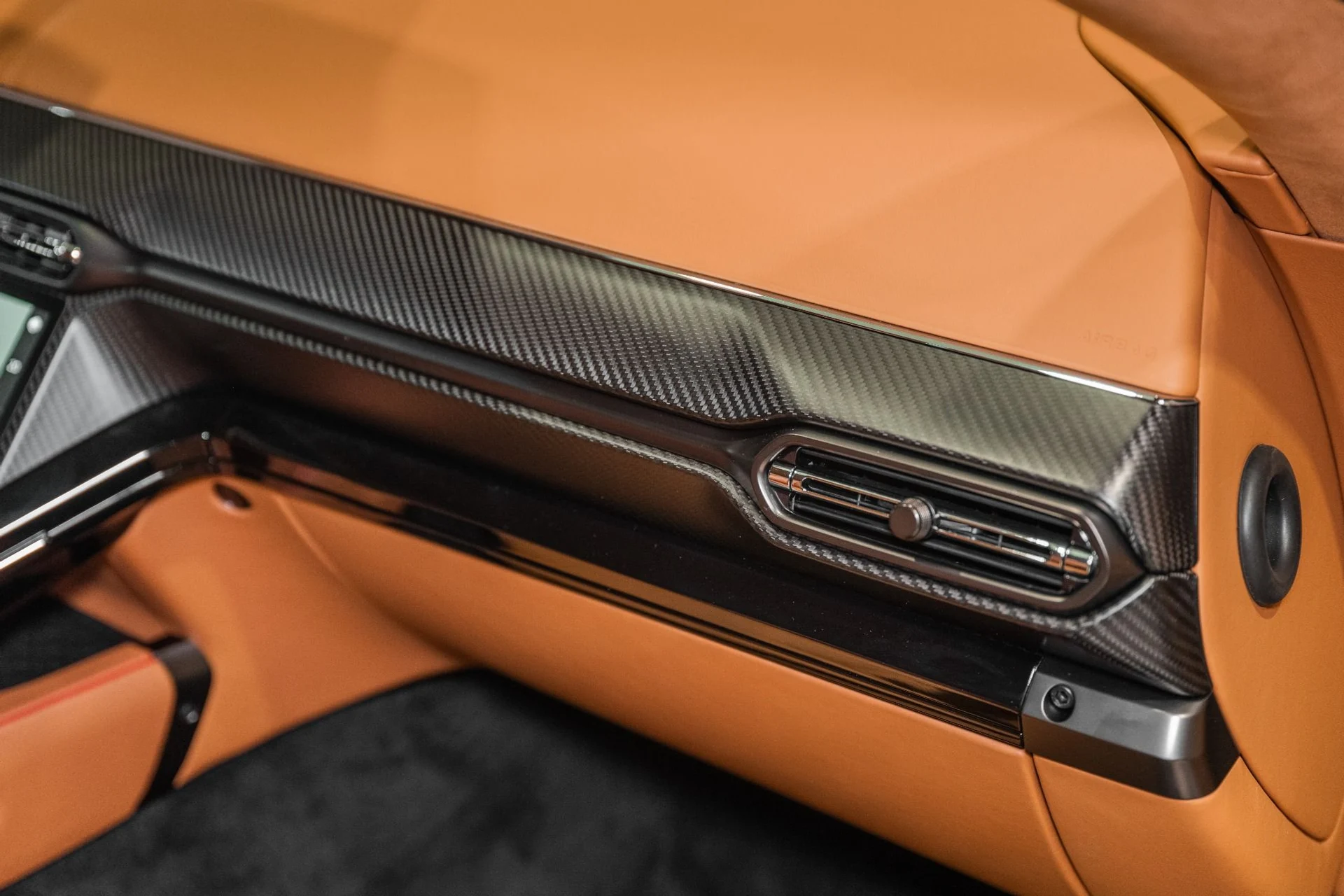 mph034_2338334030_New_2026_Aston_Martin_Vantage_S_1790177478_a46adea6ee