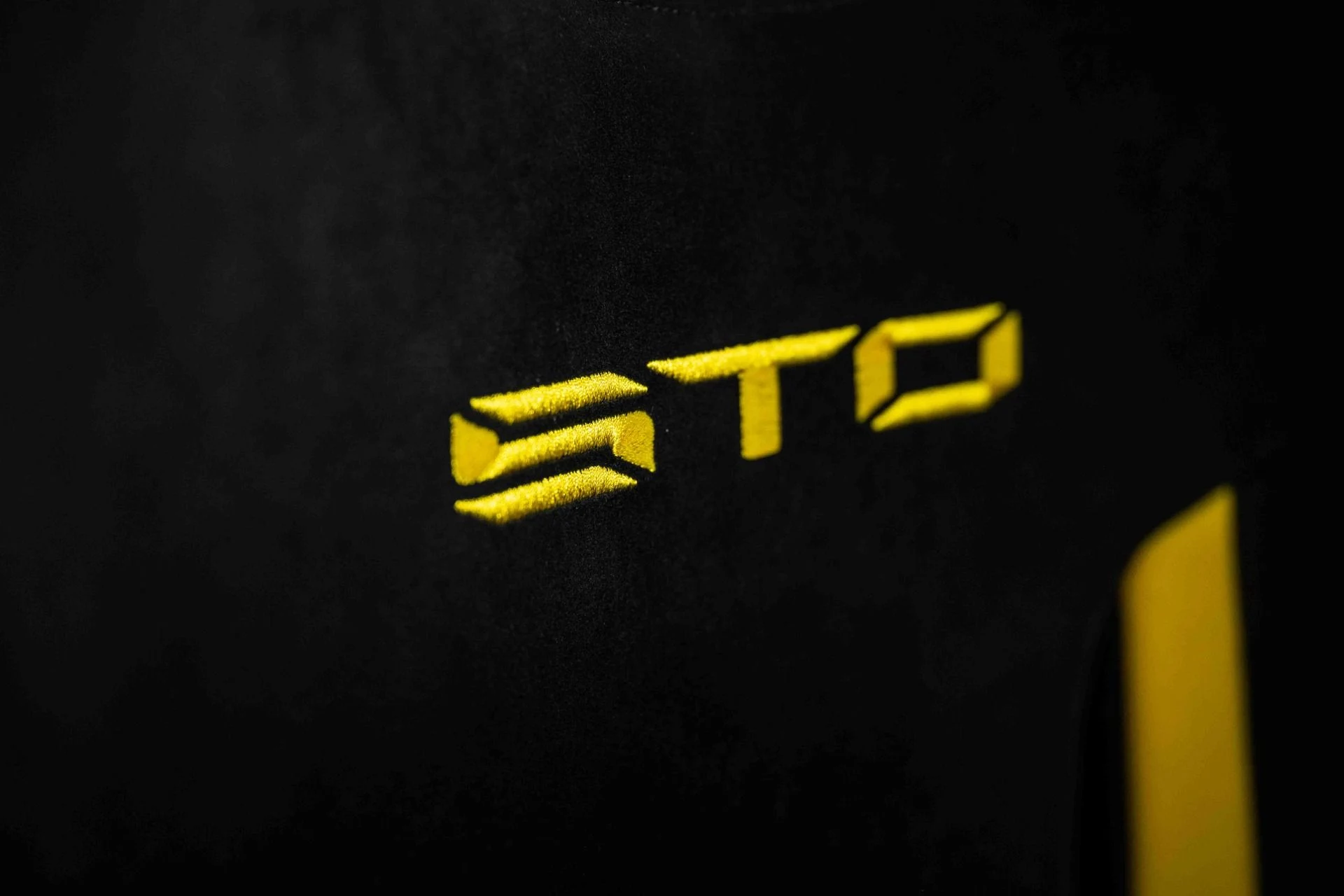 mph034_2340556547_Used_2022_Lamborghini_Huracan_STO_Coupe_1765561049_33f6b0ee82