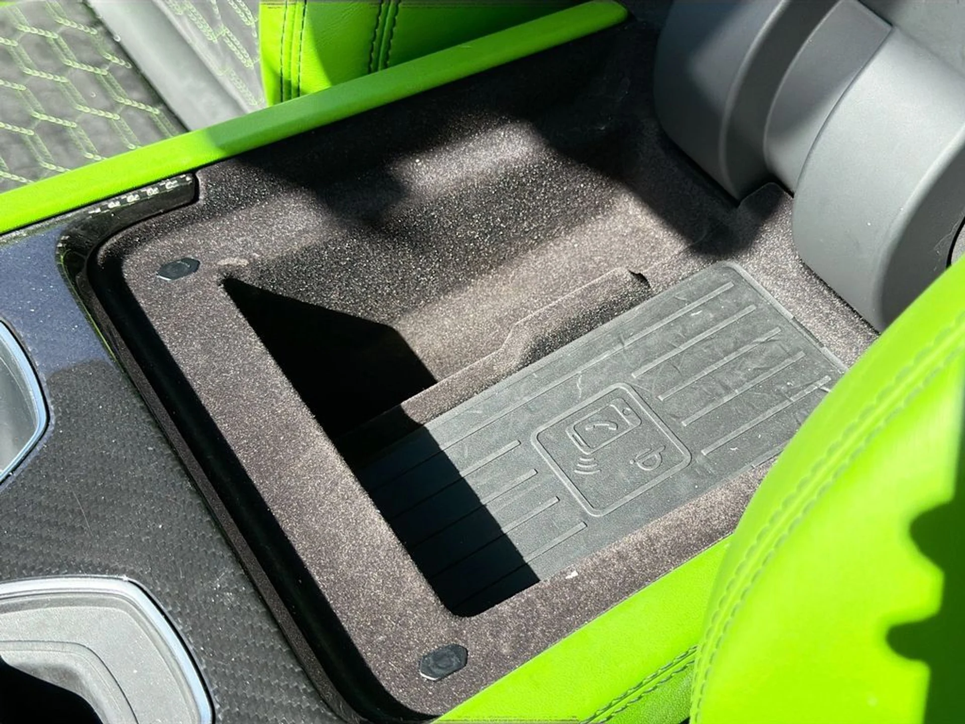 mph034_2344415848_dbaff719c1128fbc33775bd60448ab6bx_8c97d91763