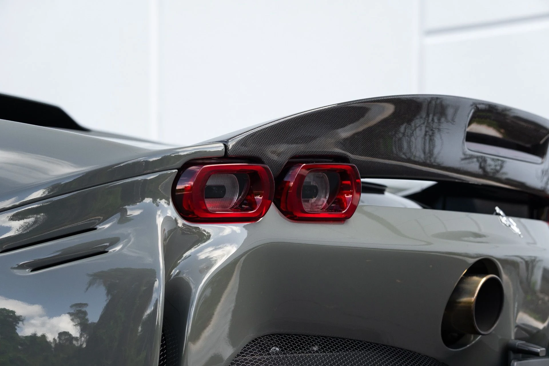 mph034_2351466771_Used_2022_Ferrari_SF_90_Stradale_1772648801_b52e216211