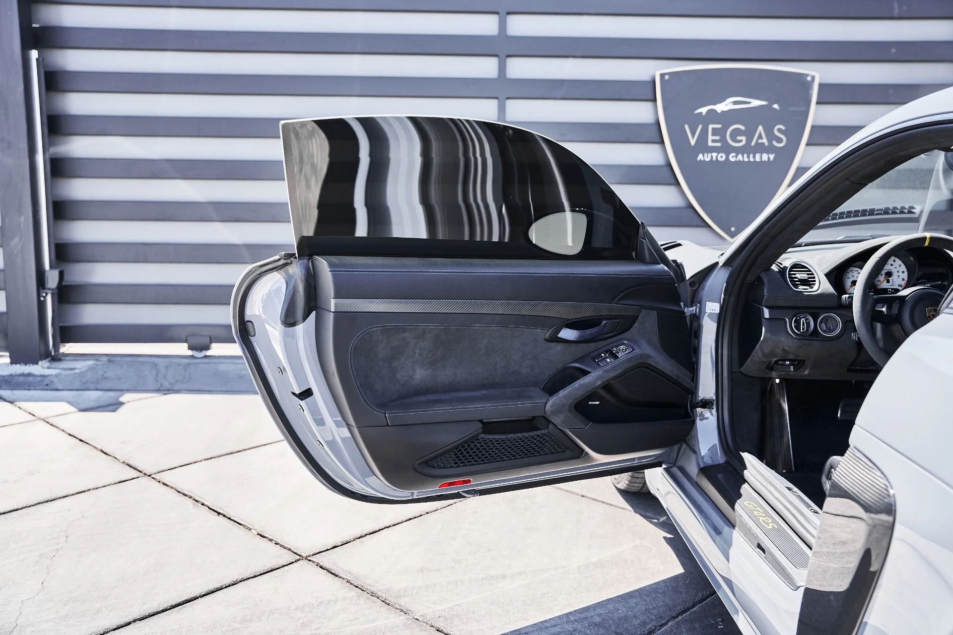 mph034_2358315486_Used_2023_Porsche_718_Cayman_GT_4_RS_1786209659_318a44519e