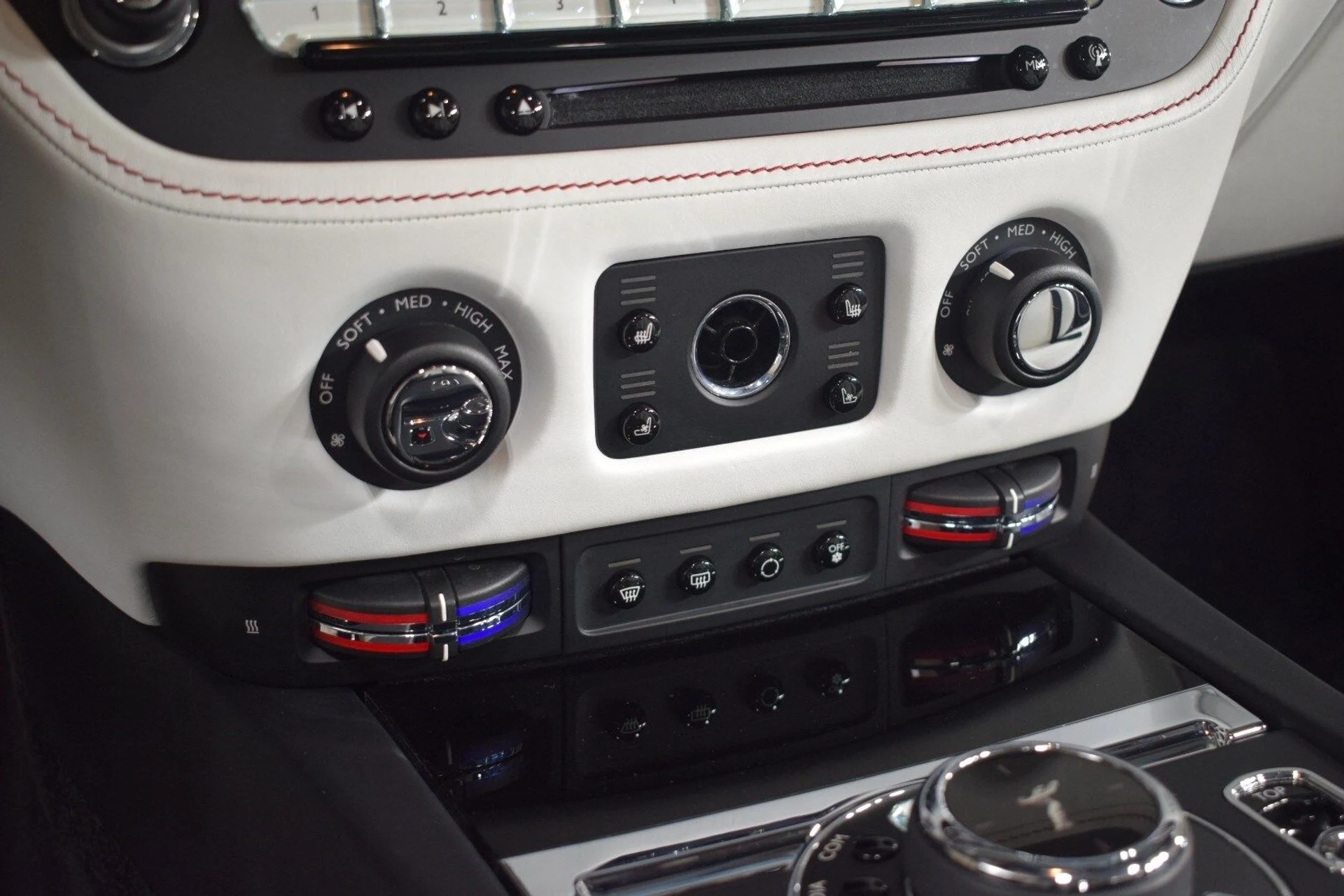 mph034_2359366430_f38e6d62fe470632a4c27c705c928dd7x_1e06a4dec5