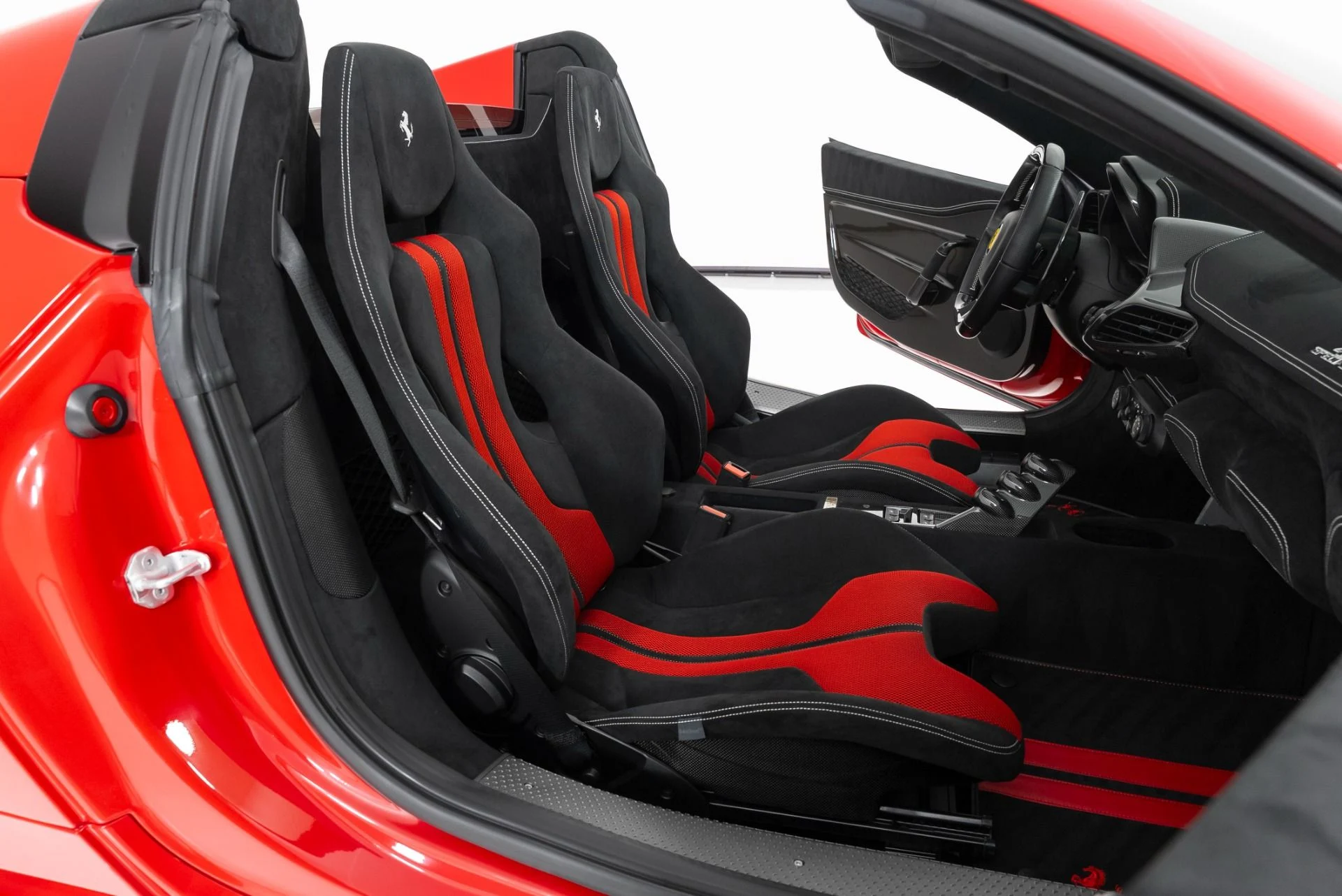 mph034_2360806005_Used_2015_Ferrari_458_Speciale_Aperta_1760034954_80ff17a4c6