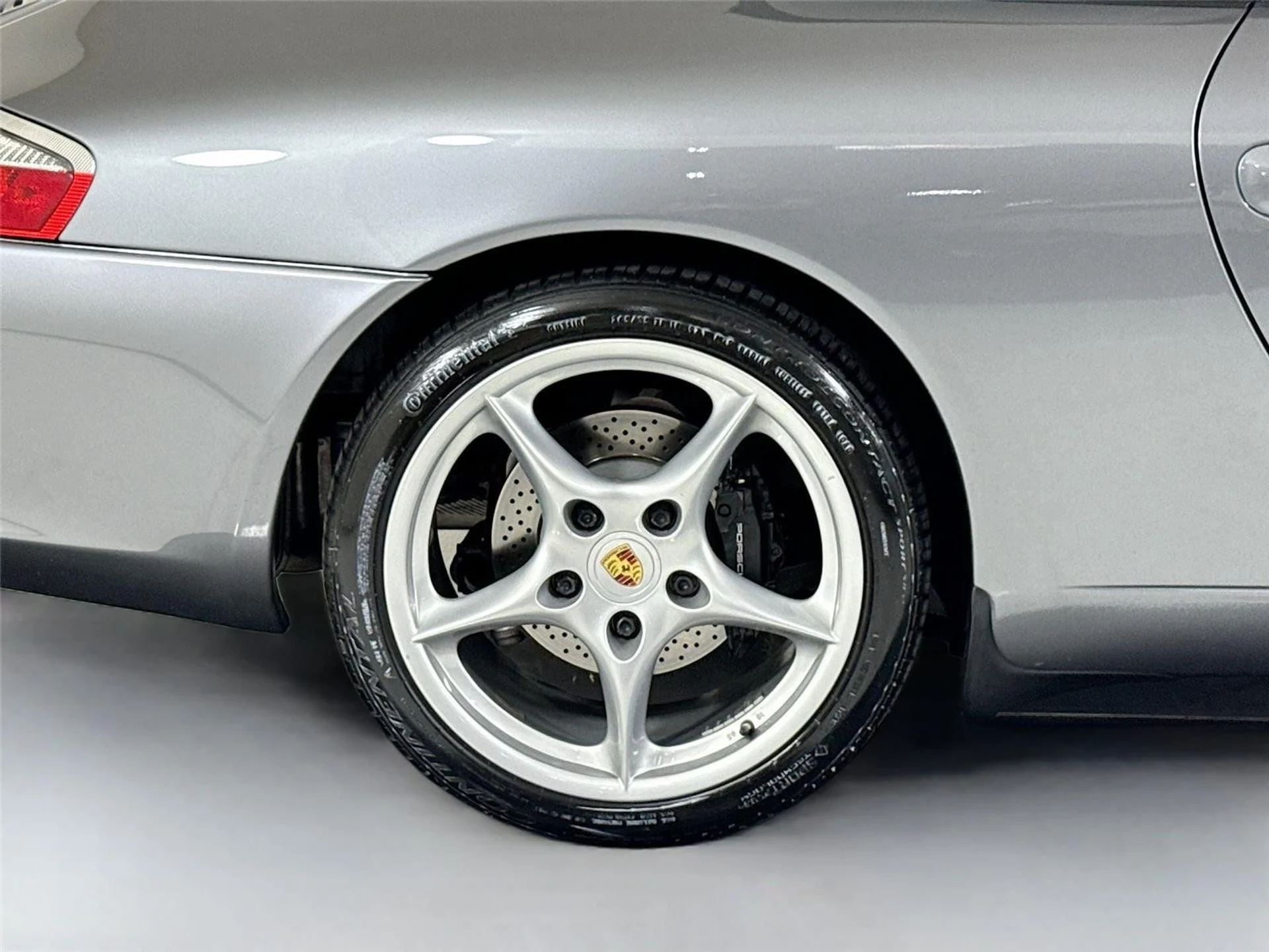 mph034_2364570377_fd693cdaecbda04236042d0485f5453a_809d70a2b1