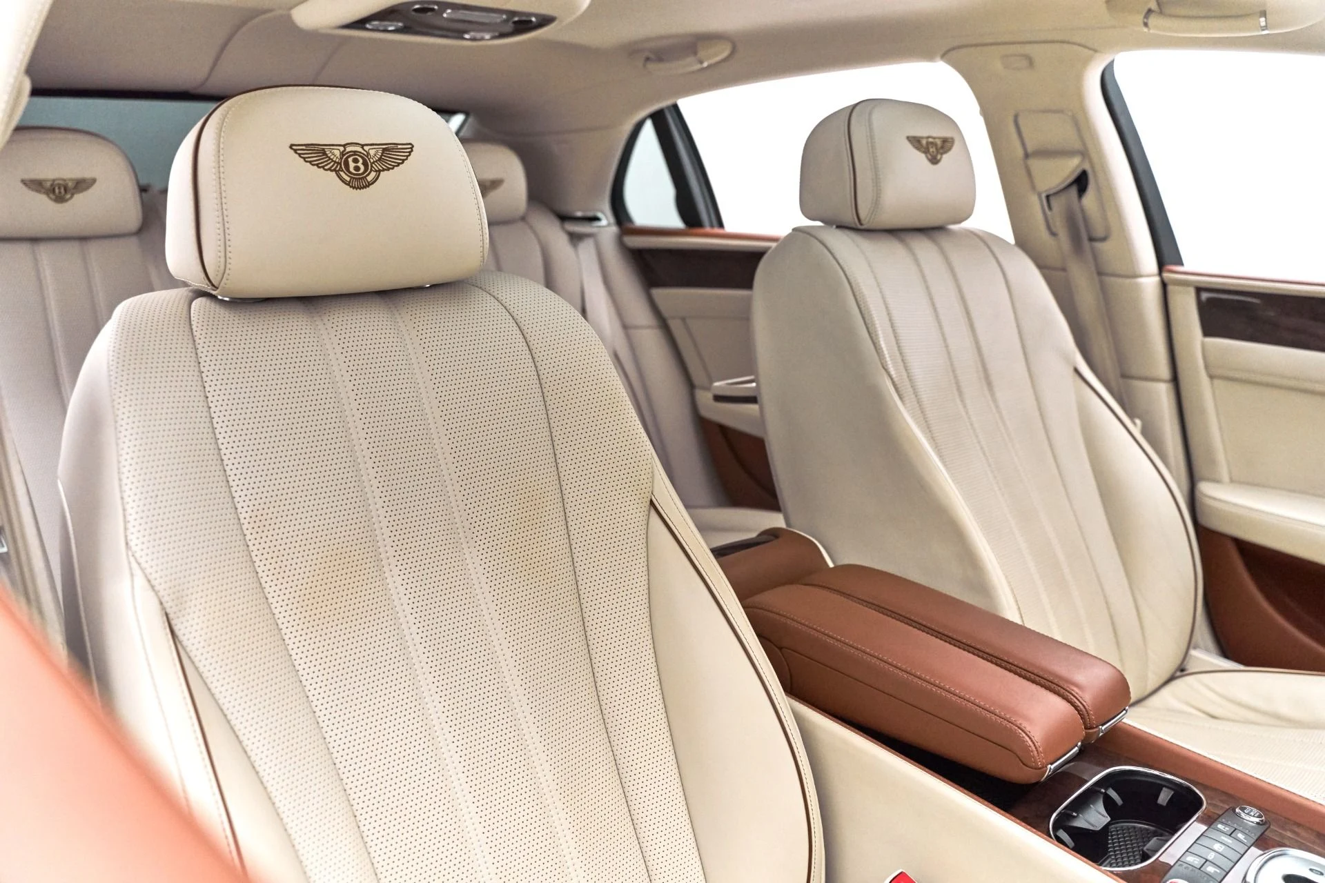 mph034_2374462548_Used_2015_Bentley_Flying_Spur_V8_1615575184_f0764f6e2f