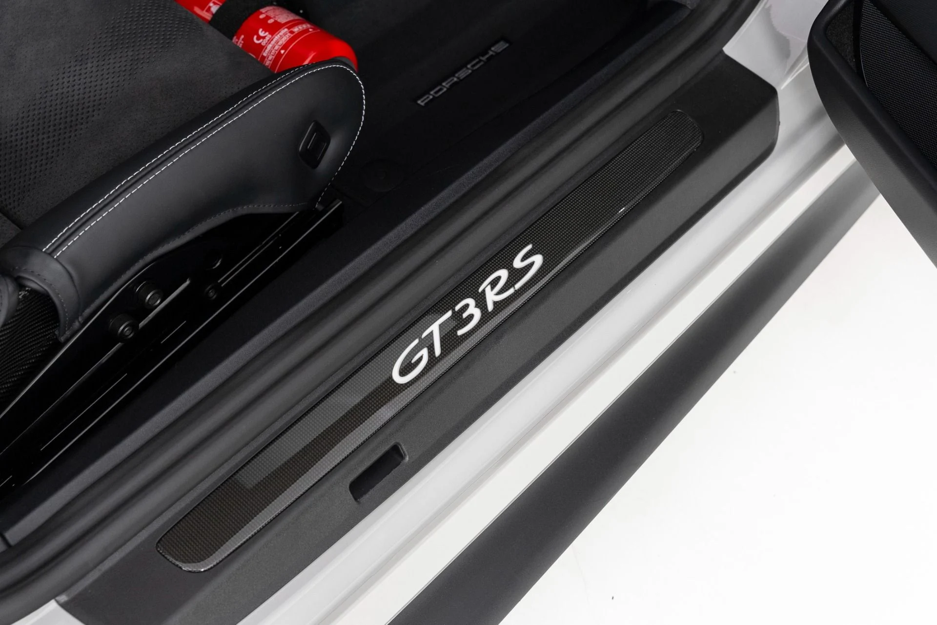 mph034_2377367301_Used_2019_Porsche_911_GT_3_RS_1758126565_0e1afd95b5