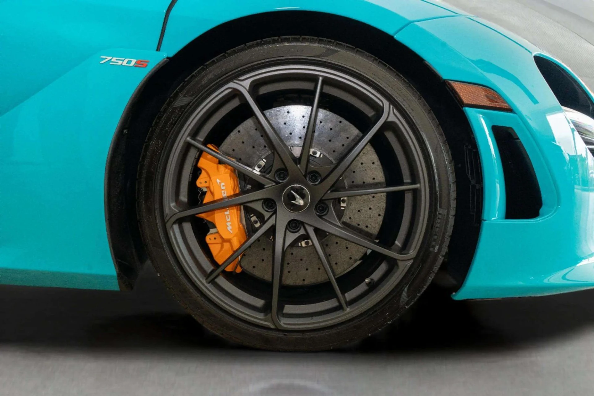 mph034_2381323163_560d9518_76ae_4a6c_bf99_7a836835813a_54a0926f73