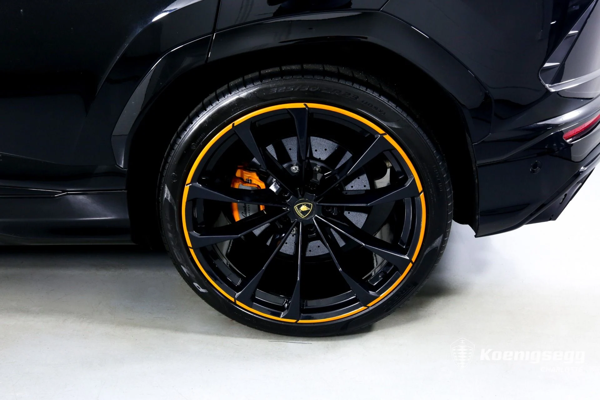 mph034_2382310736_Used_2021_Lamborghini_Urus_1675553145_82fb0f1dae
