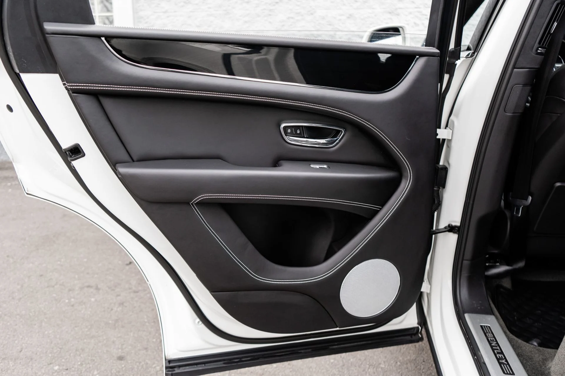 mph034_2387016552_44684179_4f0e_4709_95d5_b0b6f8649710_619206eeb1