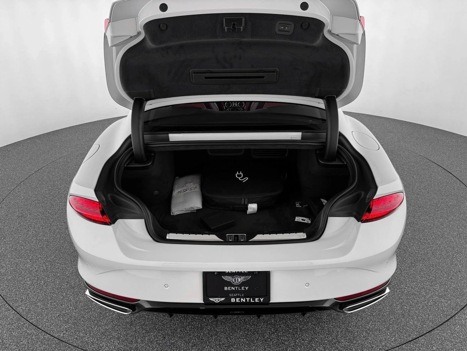 mph034_2389417872_6137e42ebef1f9f91443d044ccc9ba4dx_c58d478696