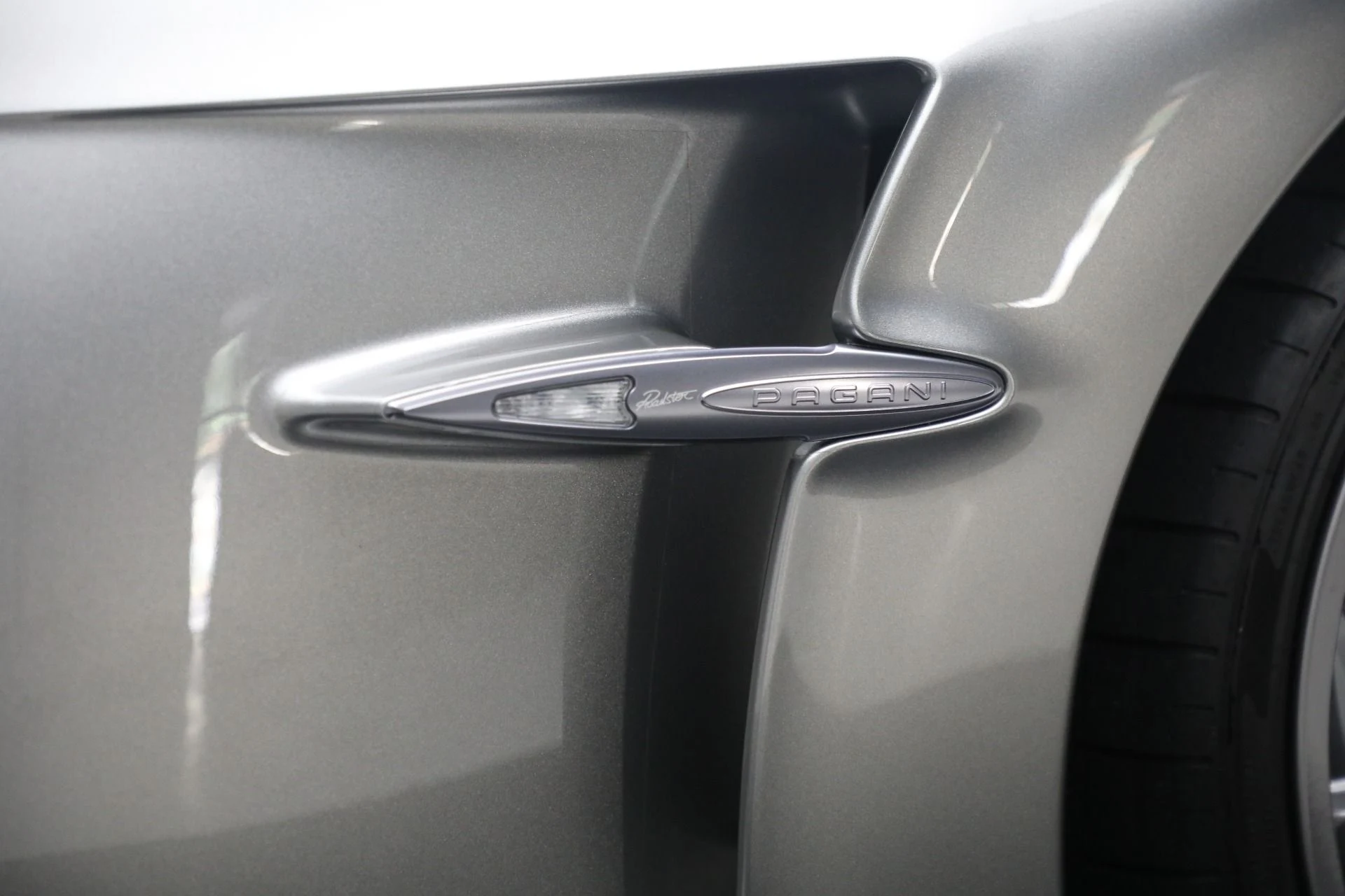 mph034_2392789155_Used_2017_Pagani_Huayra_Roadster_1769208327_d616ac713f