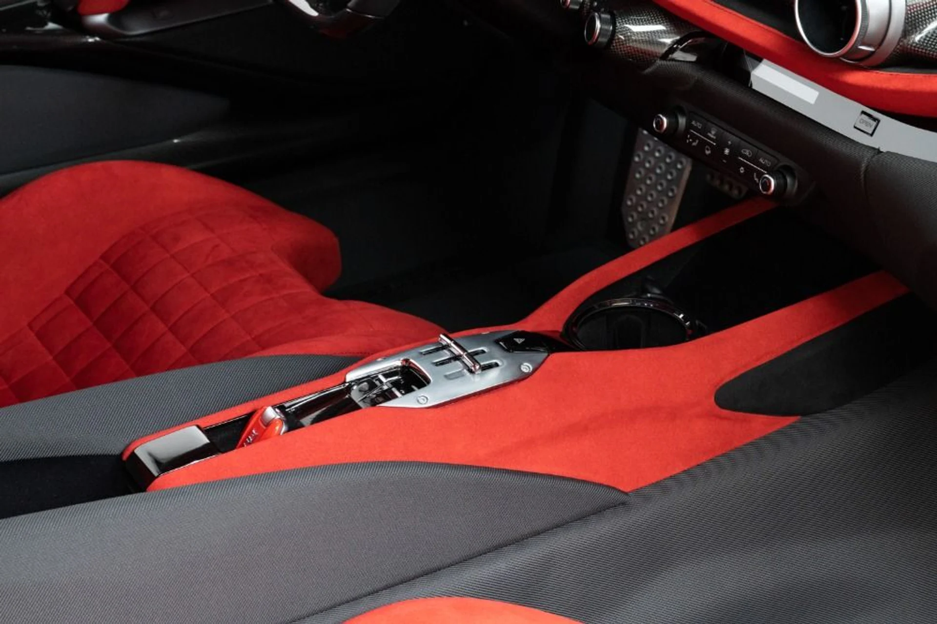 mph034_2398088576_Used_2022_Ferrari_812_Competizione_e928c90748